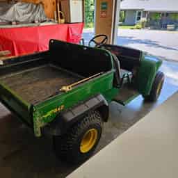 1998 John Deere 4X2 Image