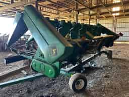 1999 John Deere 893 Image
