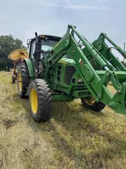 2008 John Deere 7230 Image