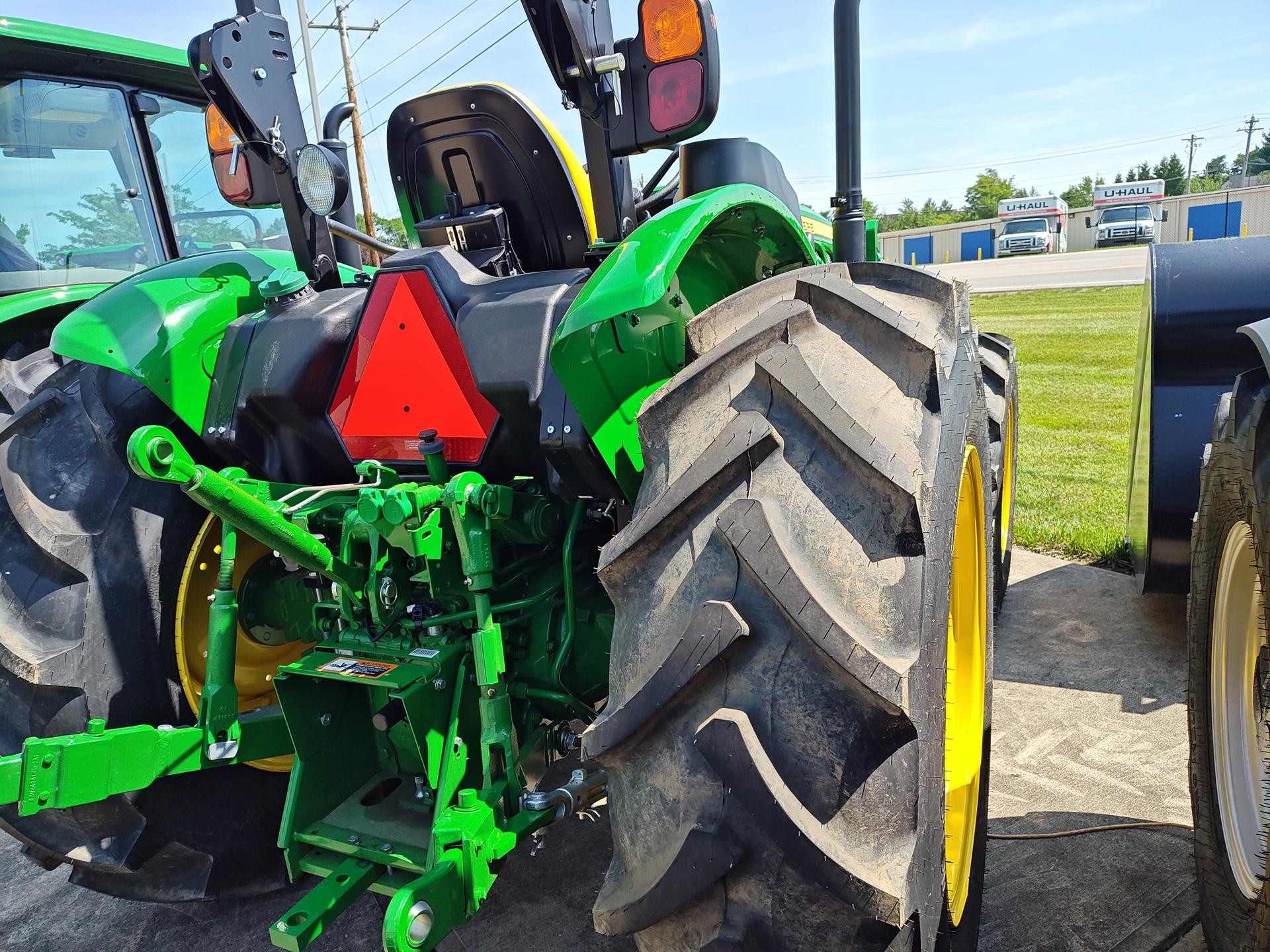 2024 John Deere 5075E