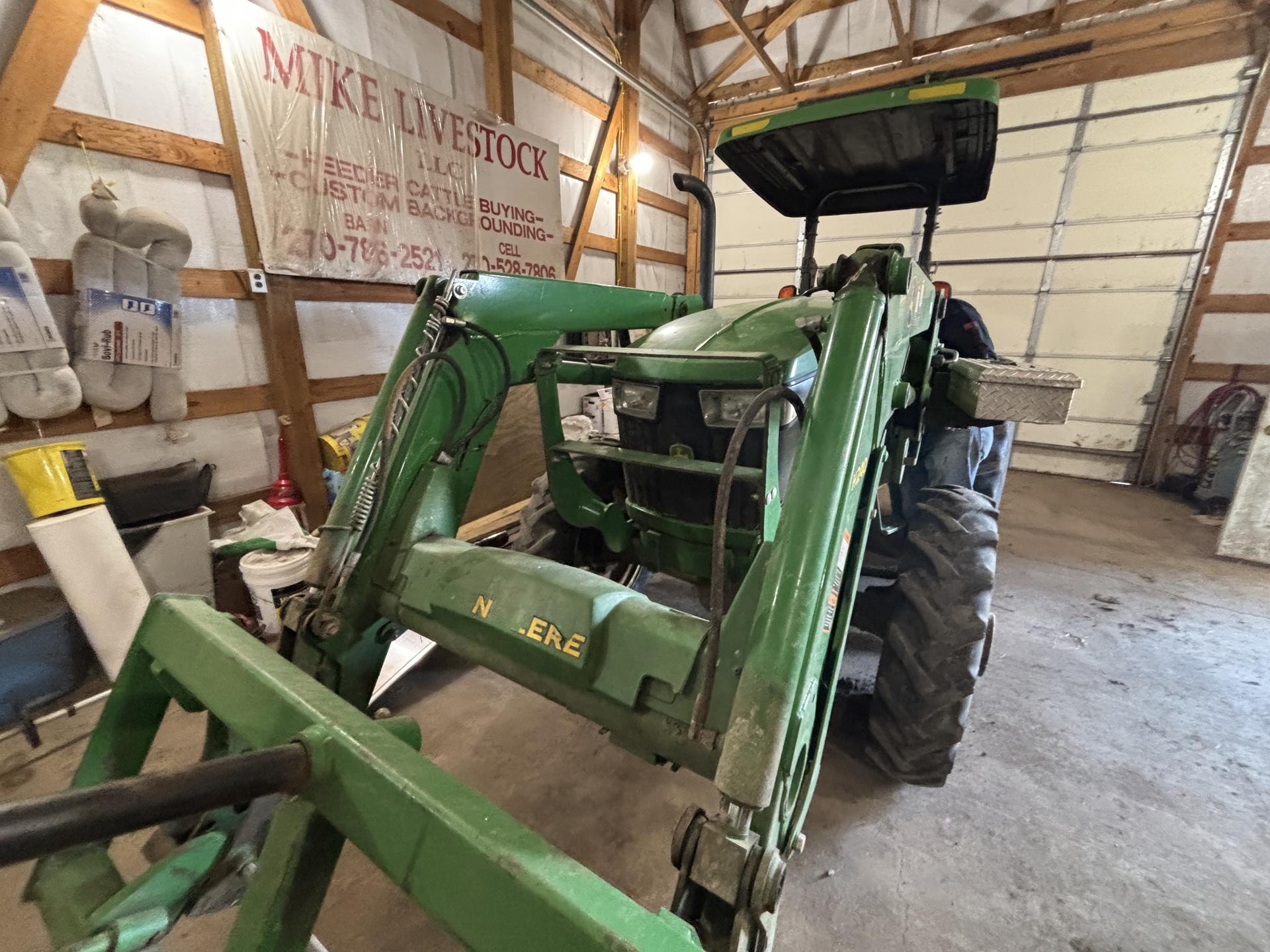 2016 John Deere 5075E