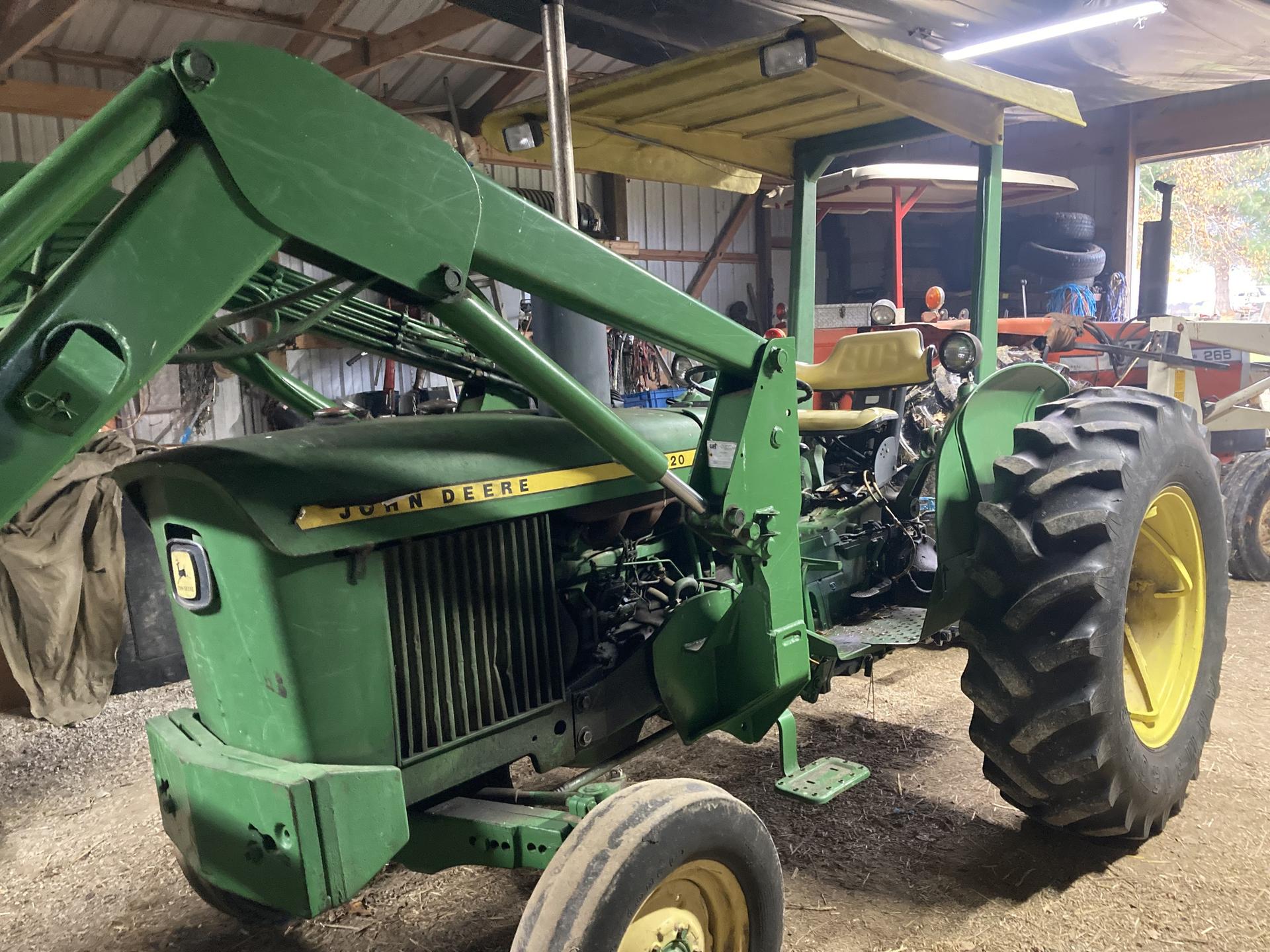 1968 John Deere 1520