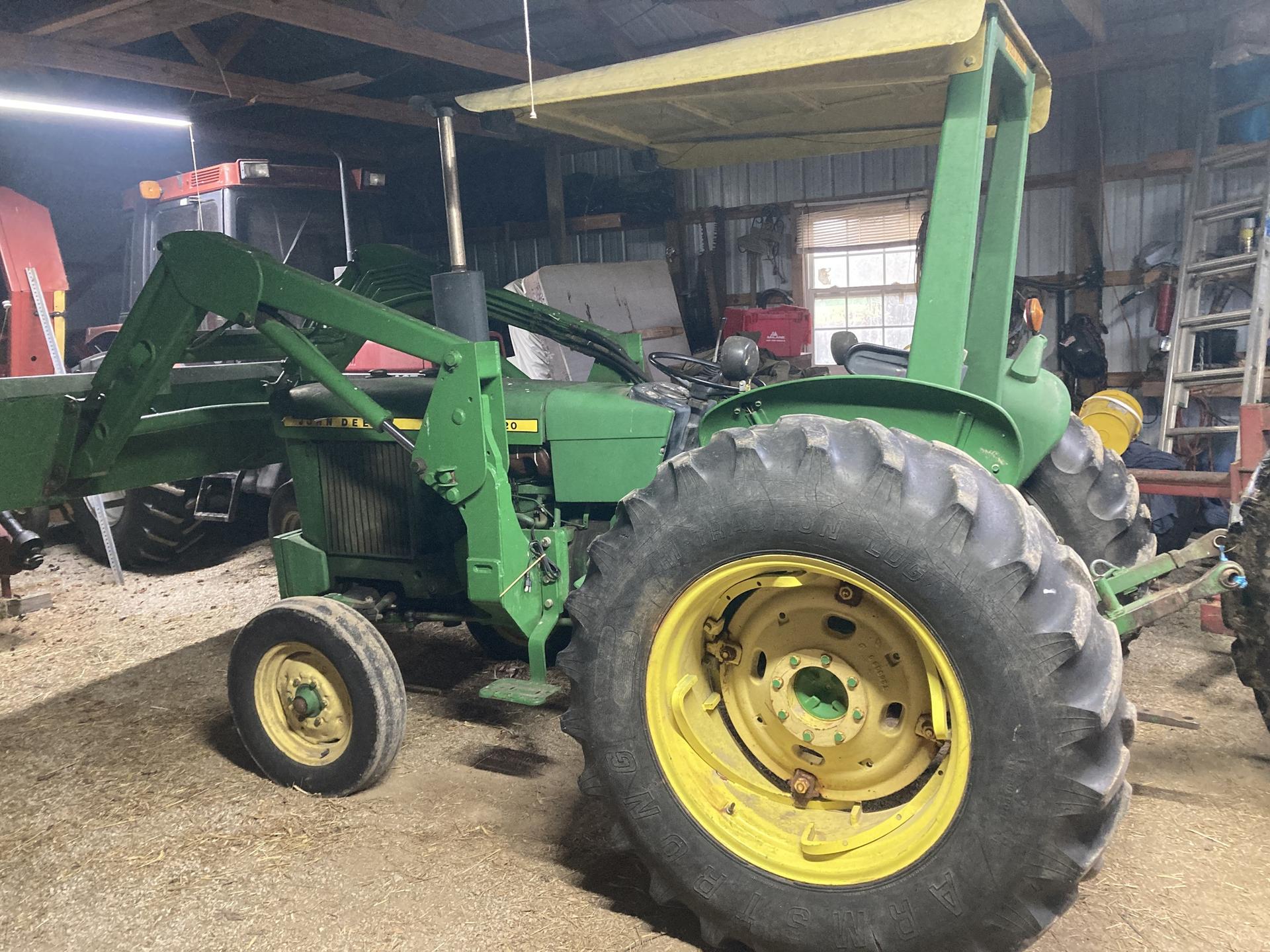 1968 John Deere 1520