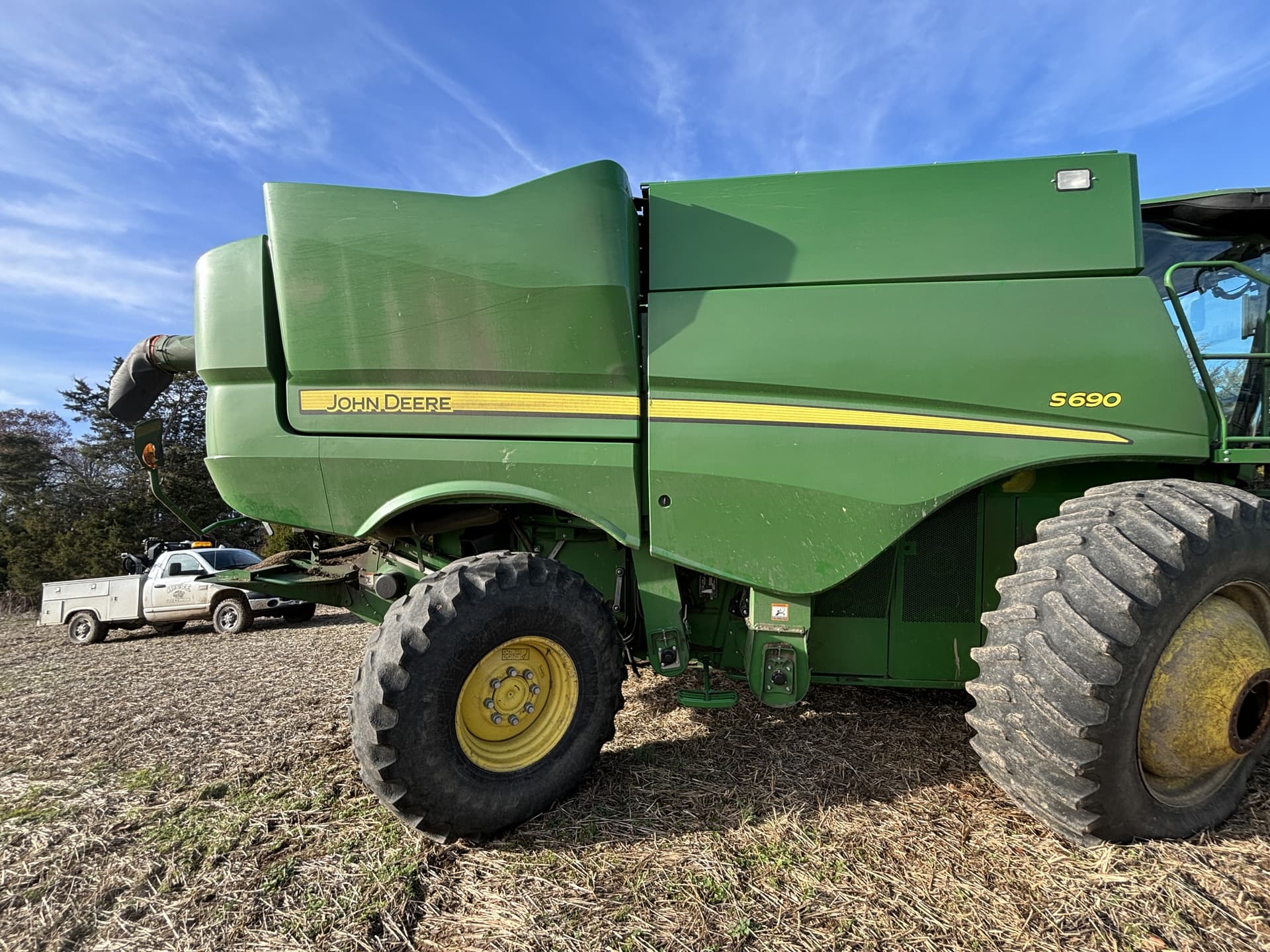 2015 John Deere S690 Image