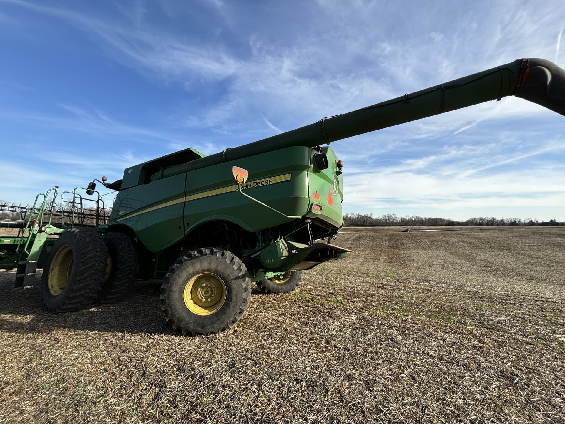 2015 John Deere S690 Image