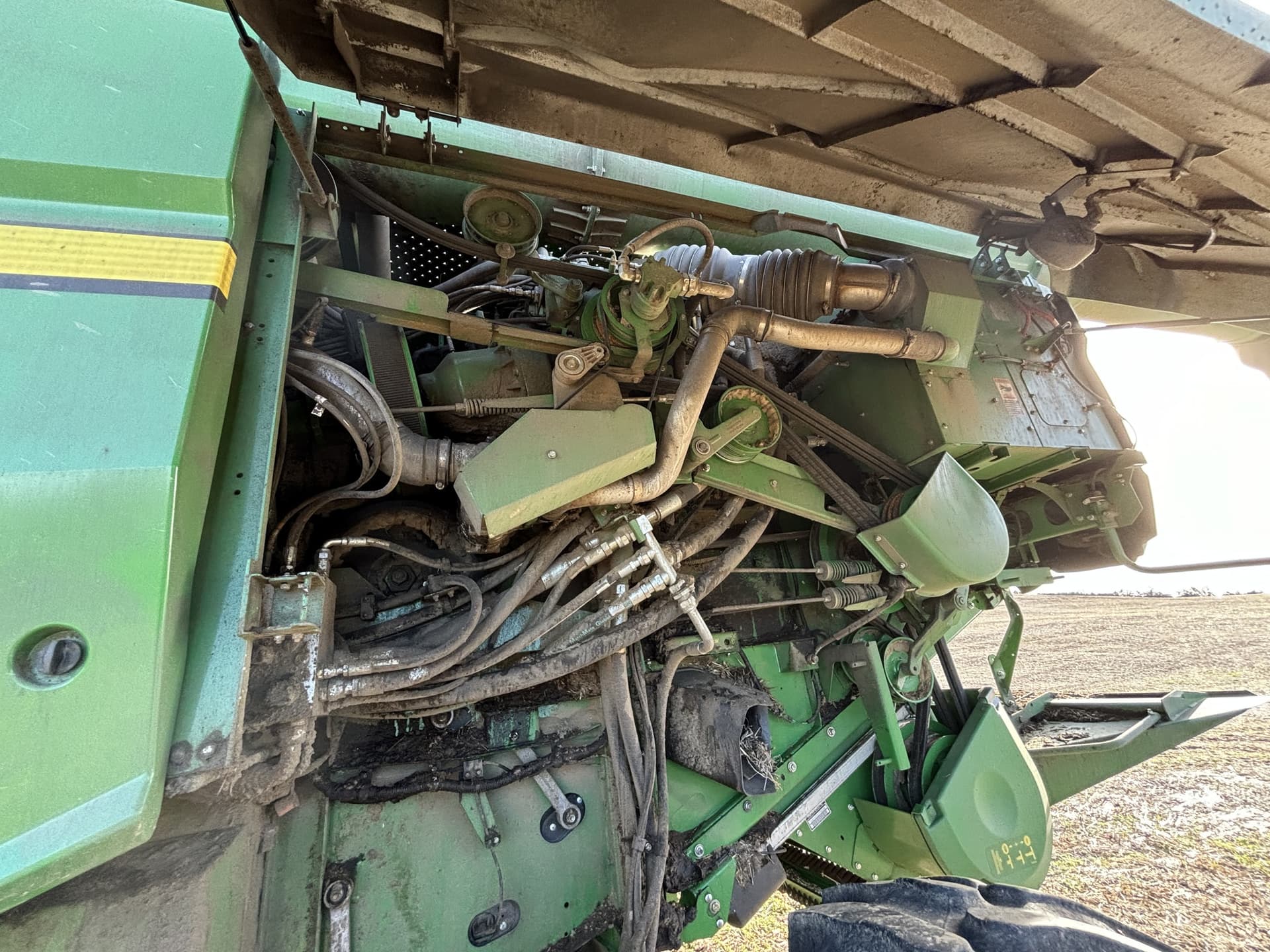 2015 John Deere S690 Image