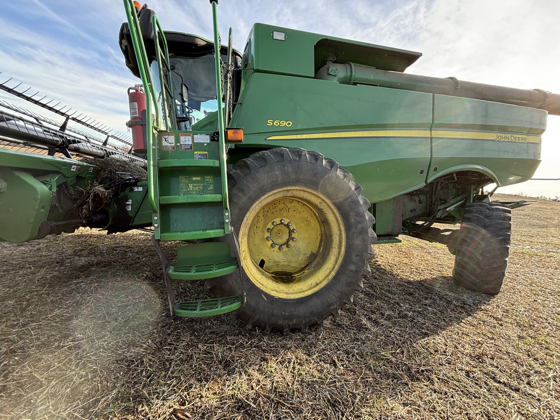 2015 John Deere S690 Image