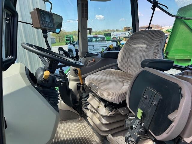 2019 John Deere 5090M Image