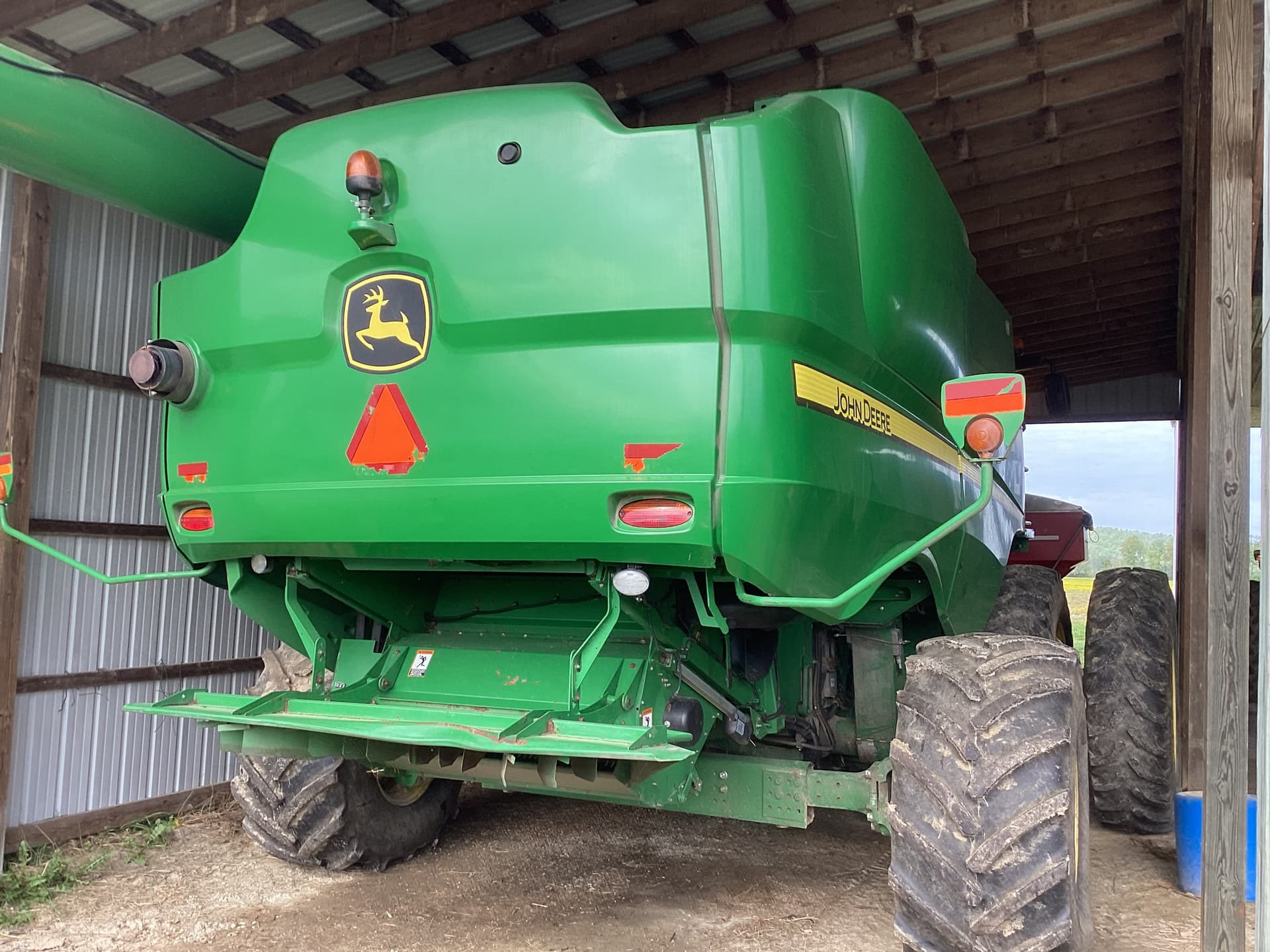 2012 John Deere S680 Image