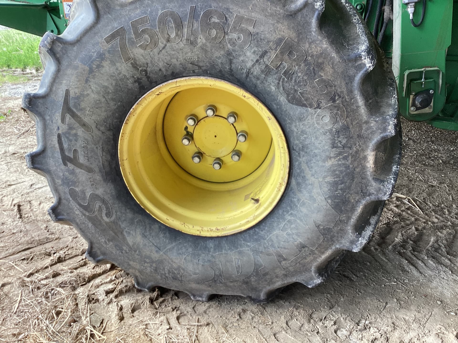 2012 John Deere S680 Image