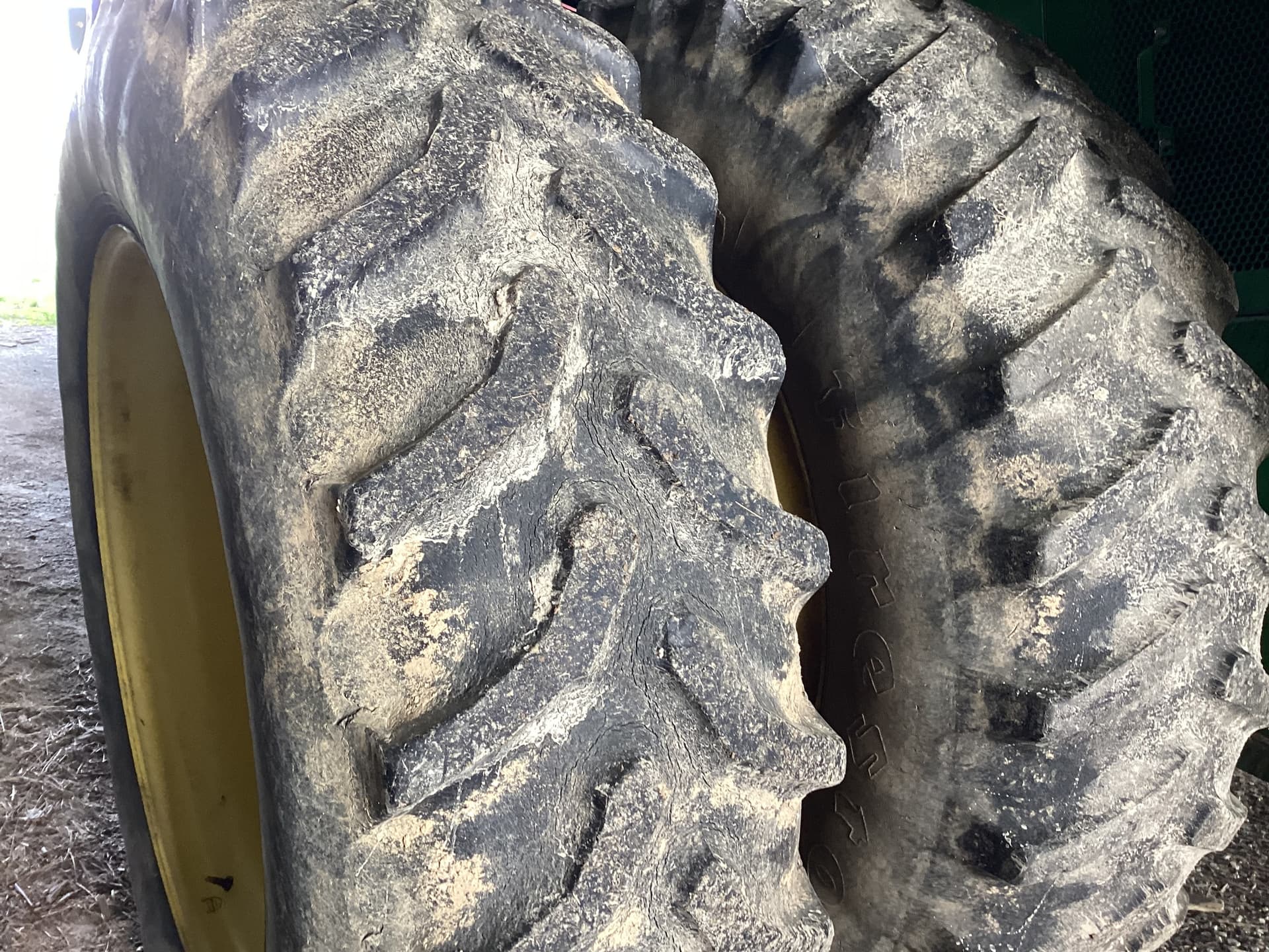 2012 John Deere S680 Image