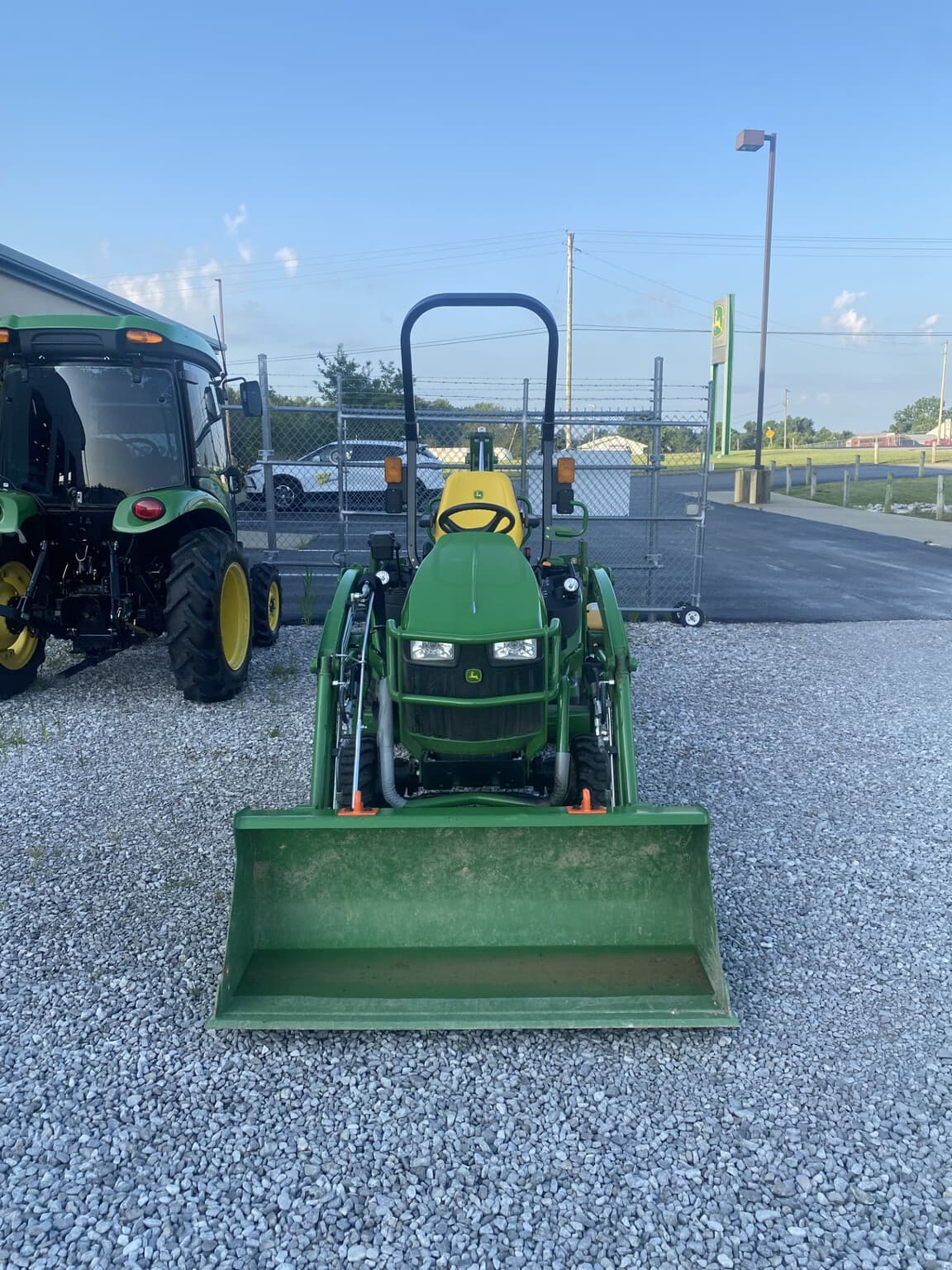 2021 John Deere 1025R Image