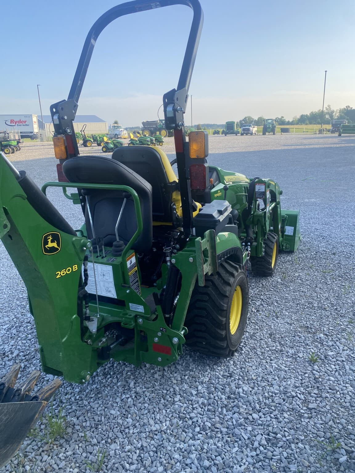 2021 John Deere 1025R Image