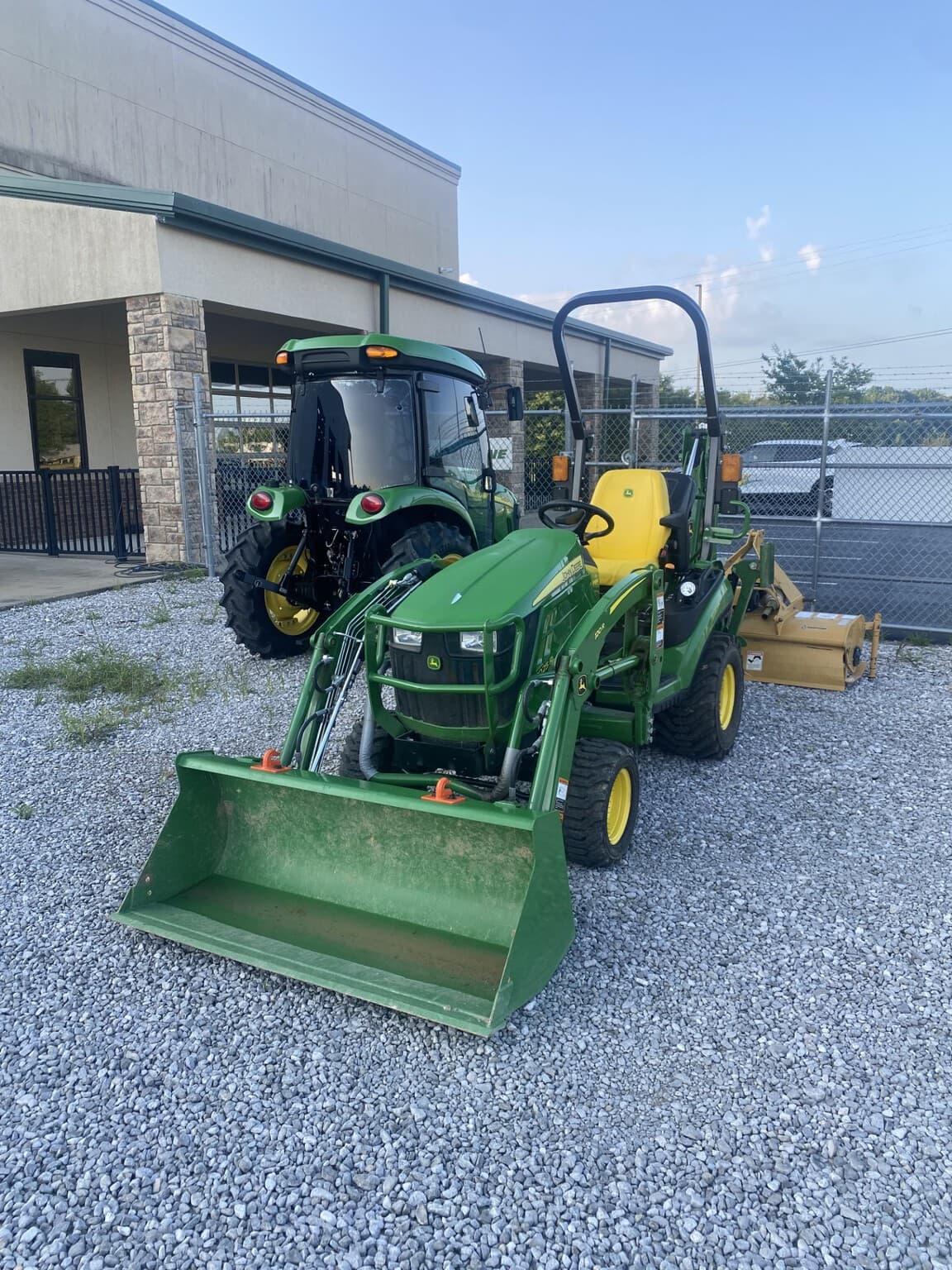 2021 John Deere 1025R Image