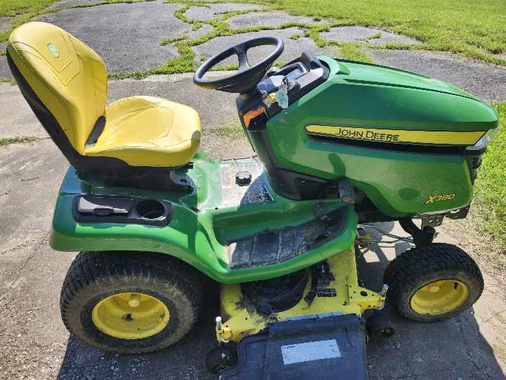 2021 John Deere X380