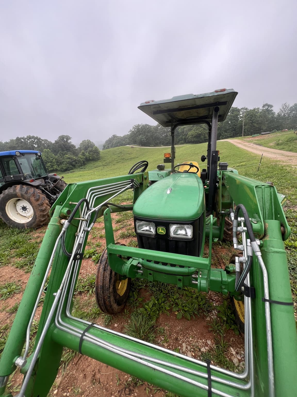 2009 John Deere 5075E Image