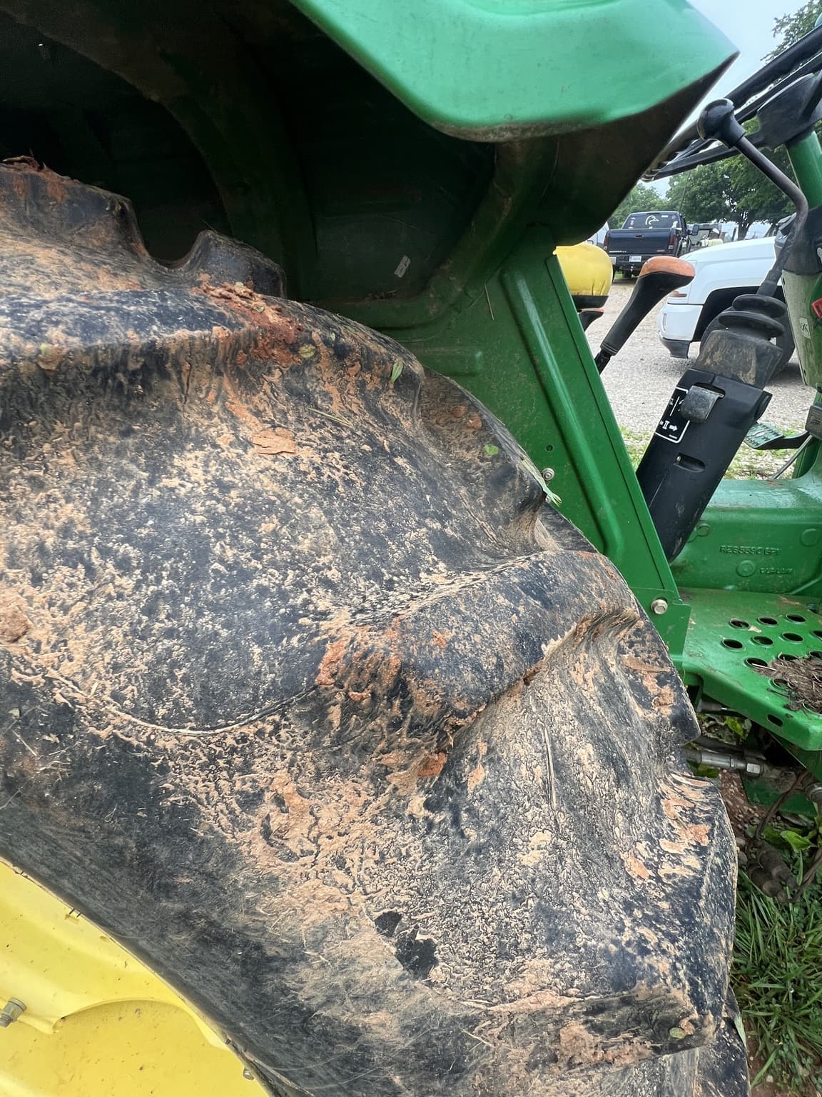 2009 John Deere 5075E Image