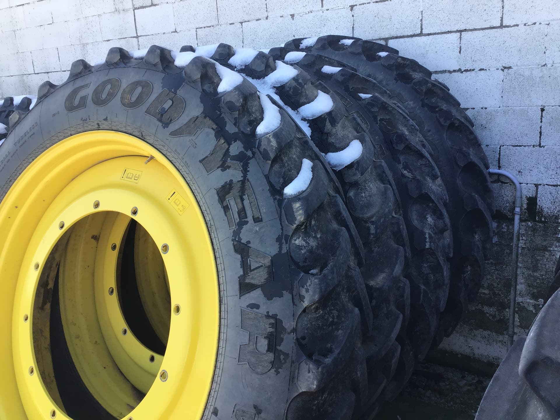 2021 John Deere R4045 Image