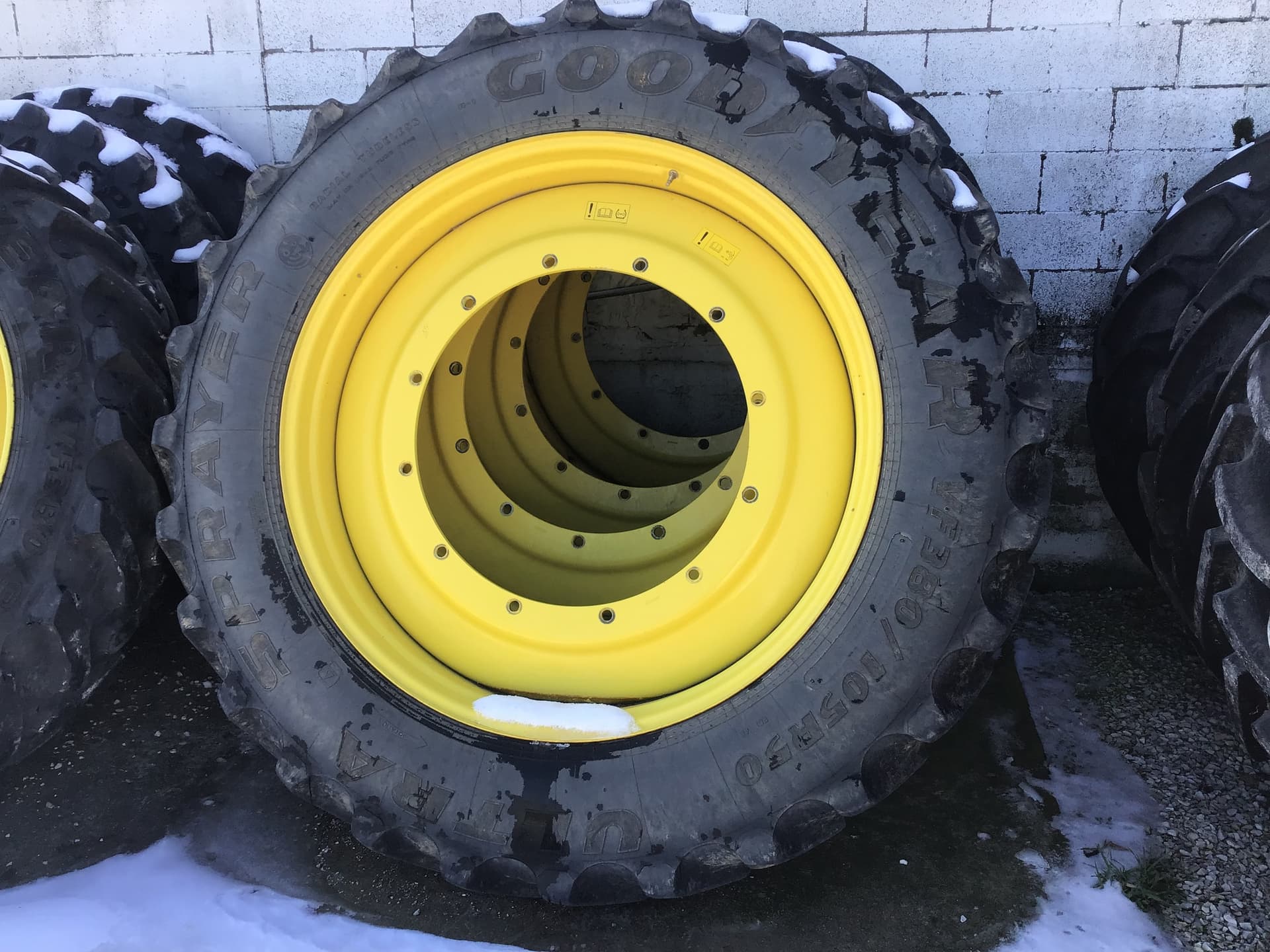 2021 John Deere R4045 Image
