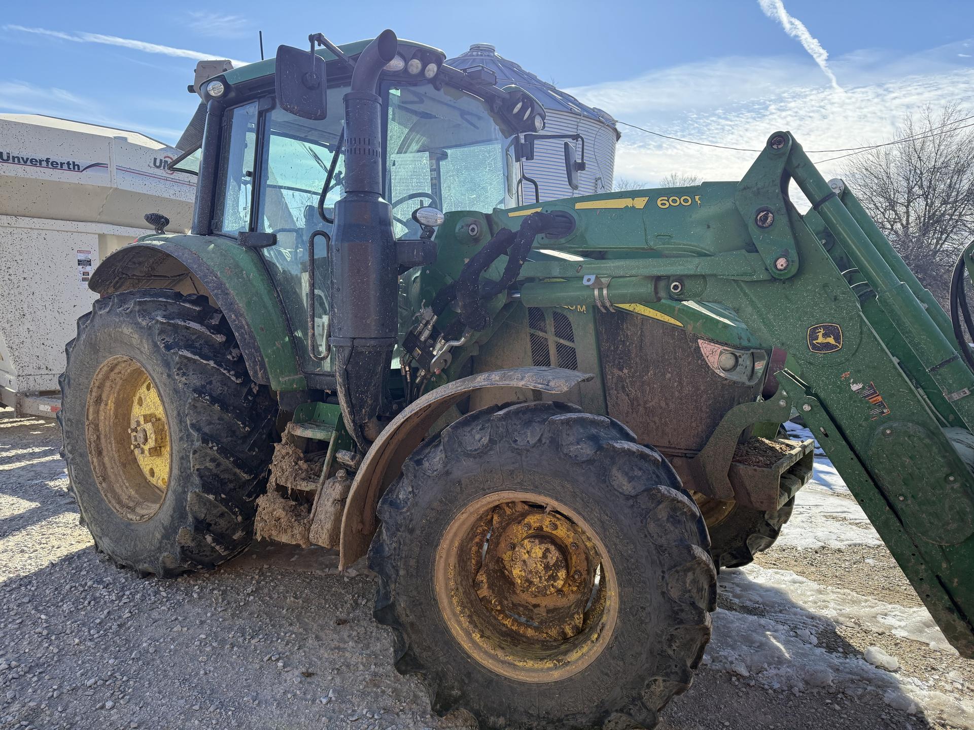 2021 John Deere 6120M Image