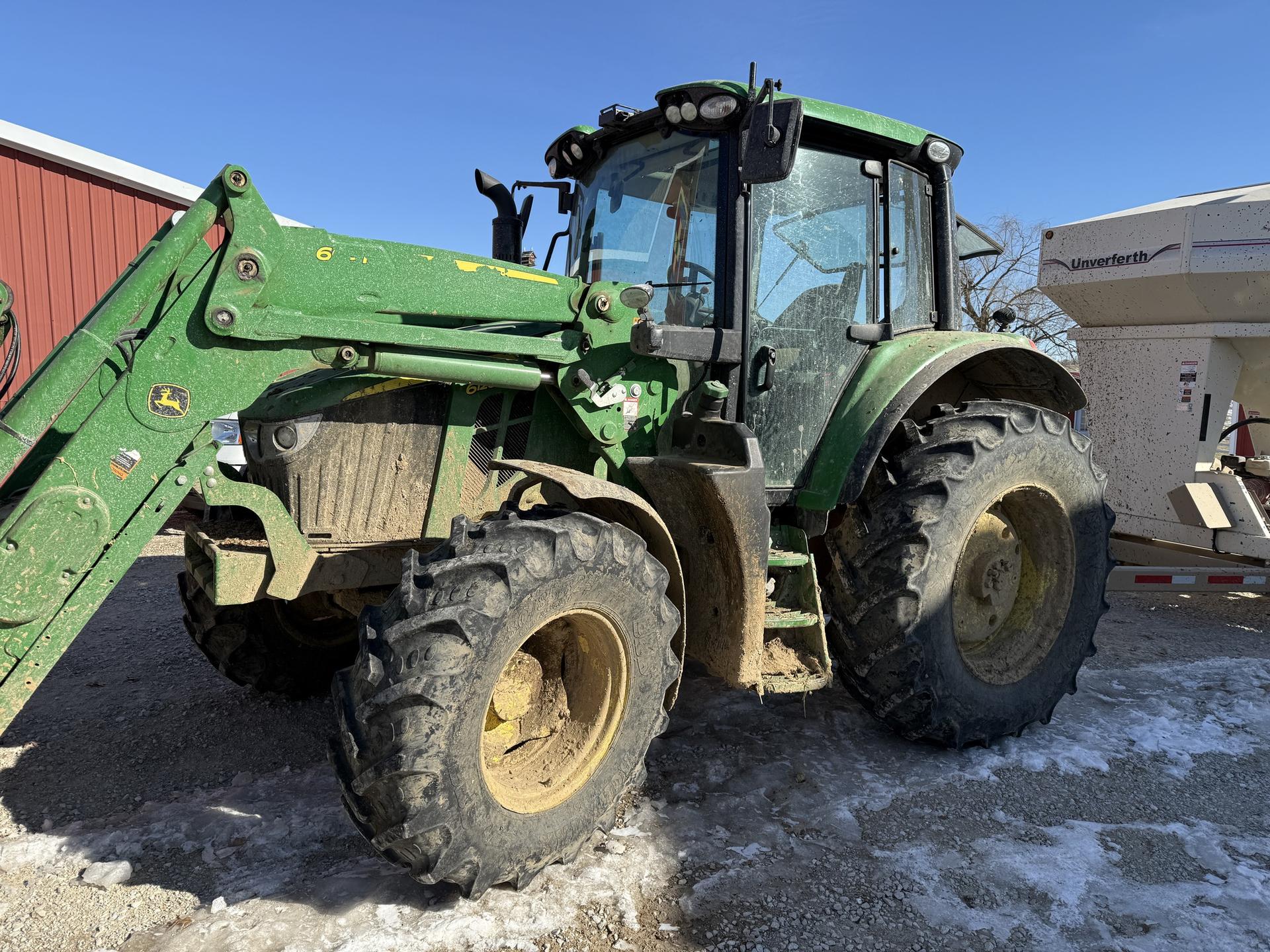 2021 John Deere 6120M Image