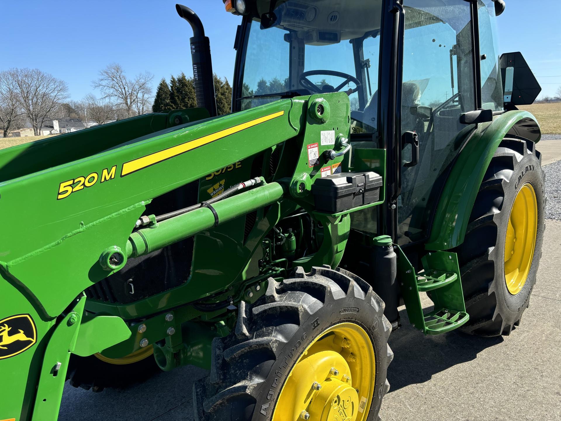 2022 John Deere 5075E Image