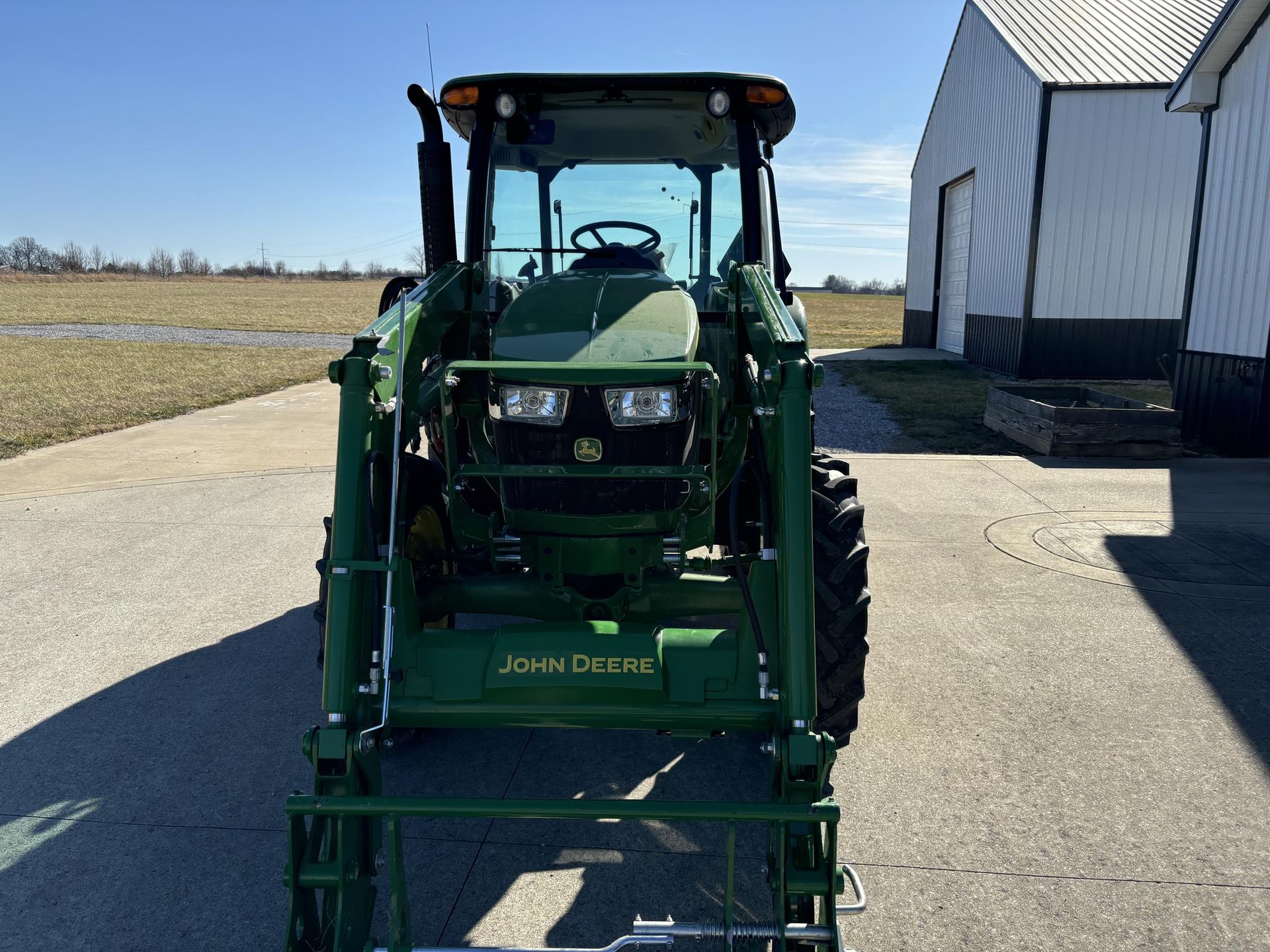 2022 John Deere 5075E Image