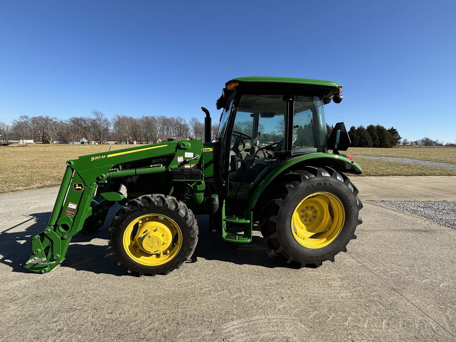 2022 John Deere 5075E Image