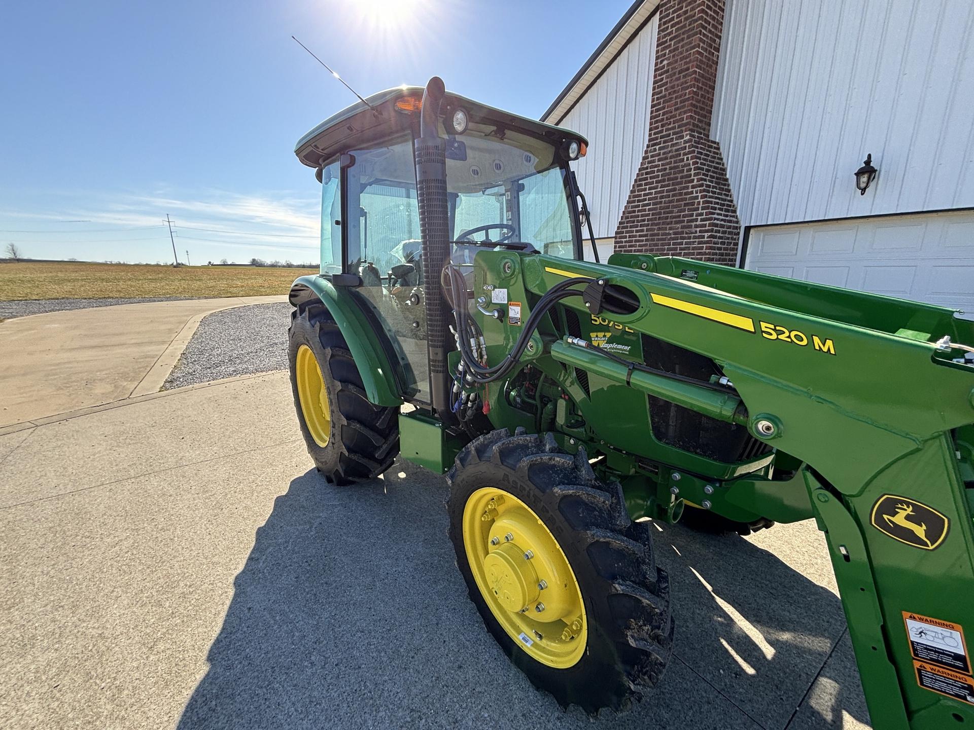 2022 John Deere 5075E Image