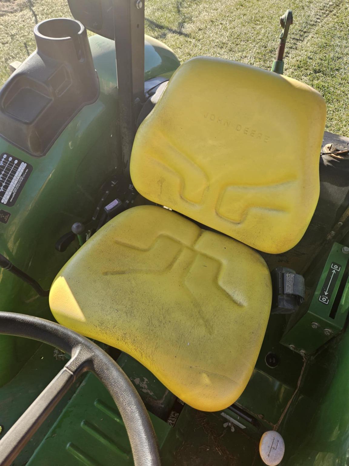 2016 John Deere 5055E Image