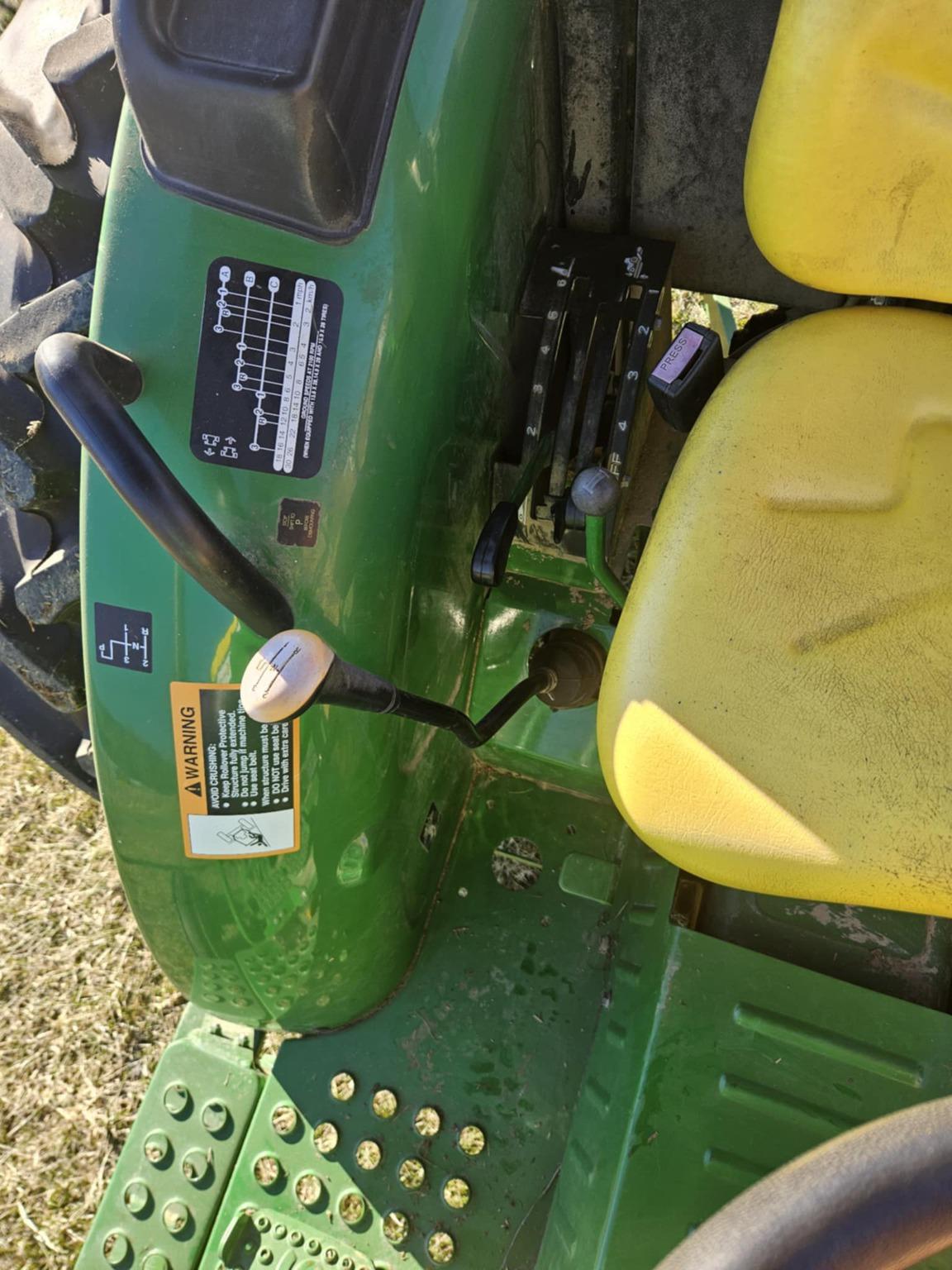 2016 John Deere 5055E Image