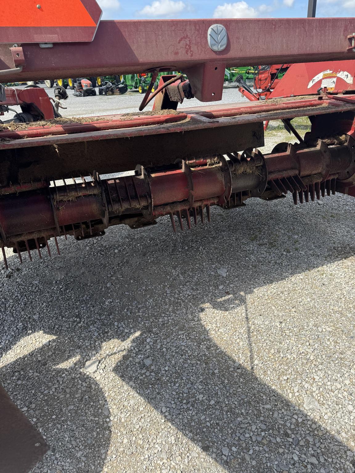 2011 New Holland H7330 Image