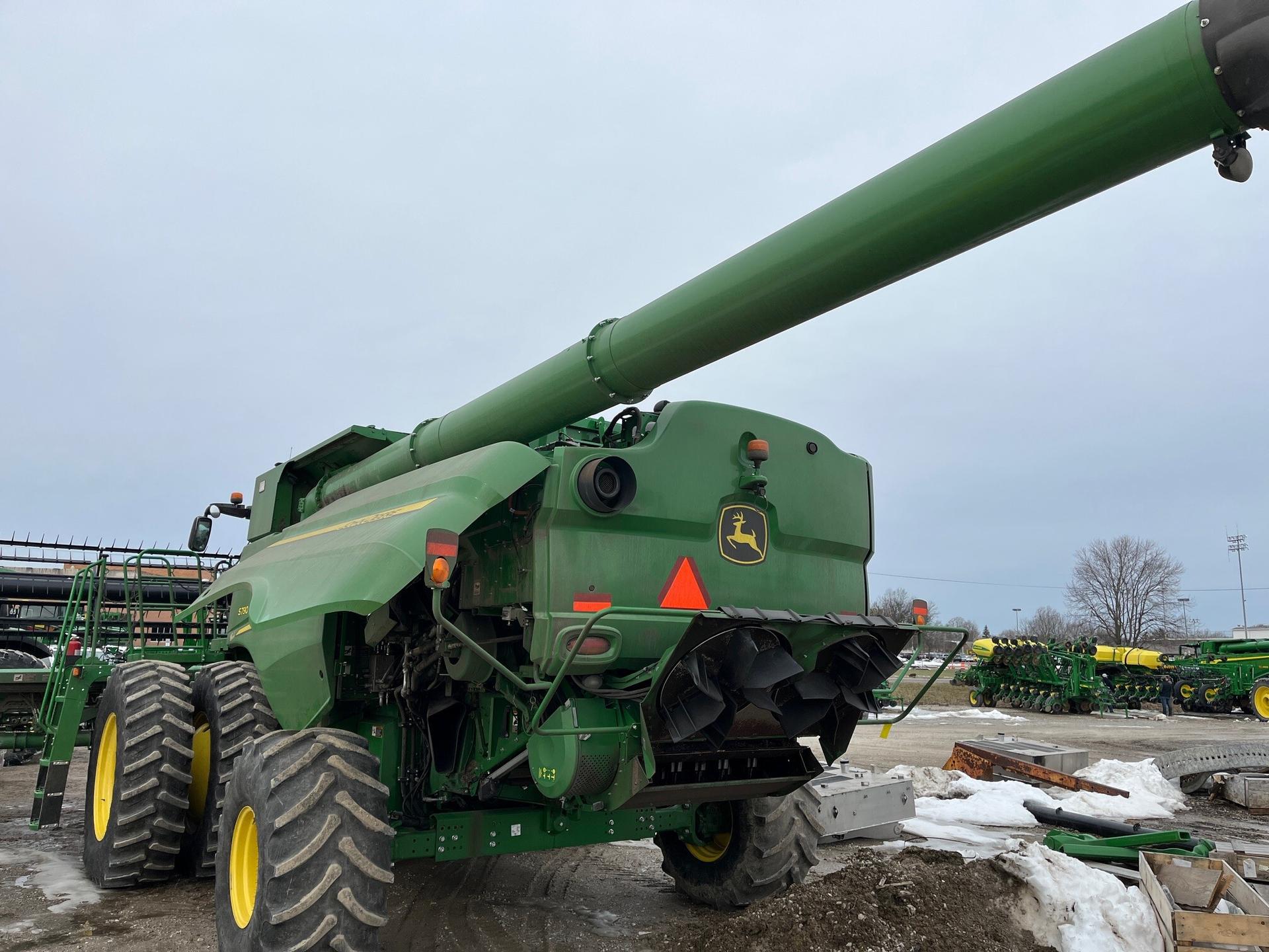 2020 John Deere S790 Image