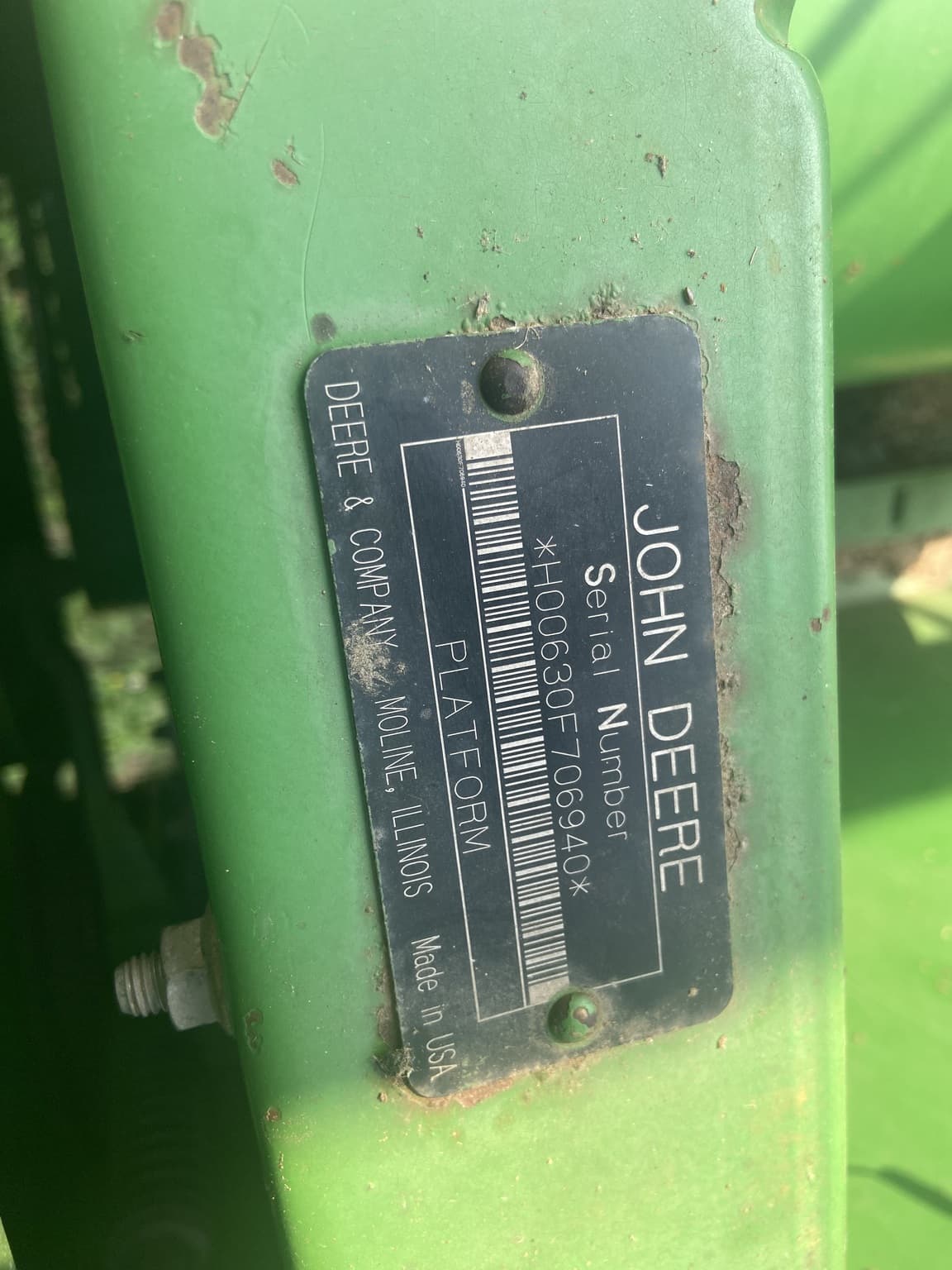 2004 John Deere 630F Image