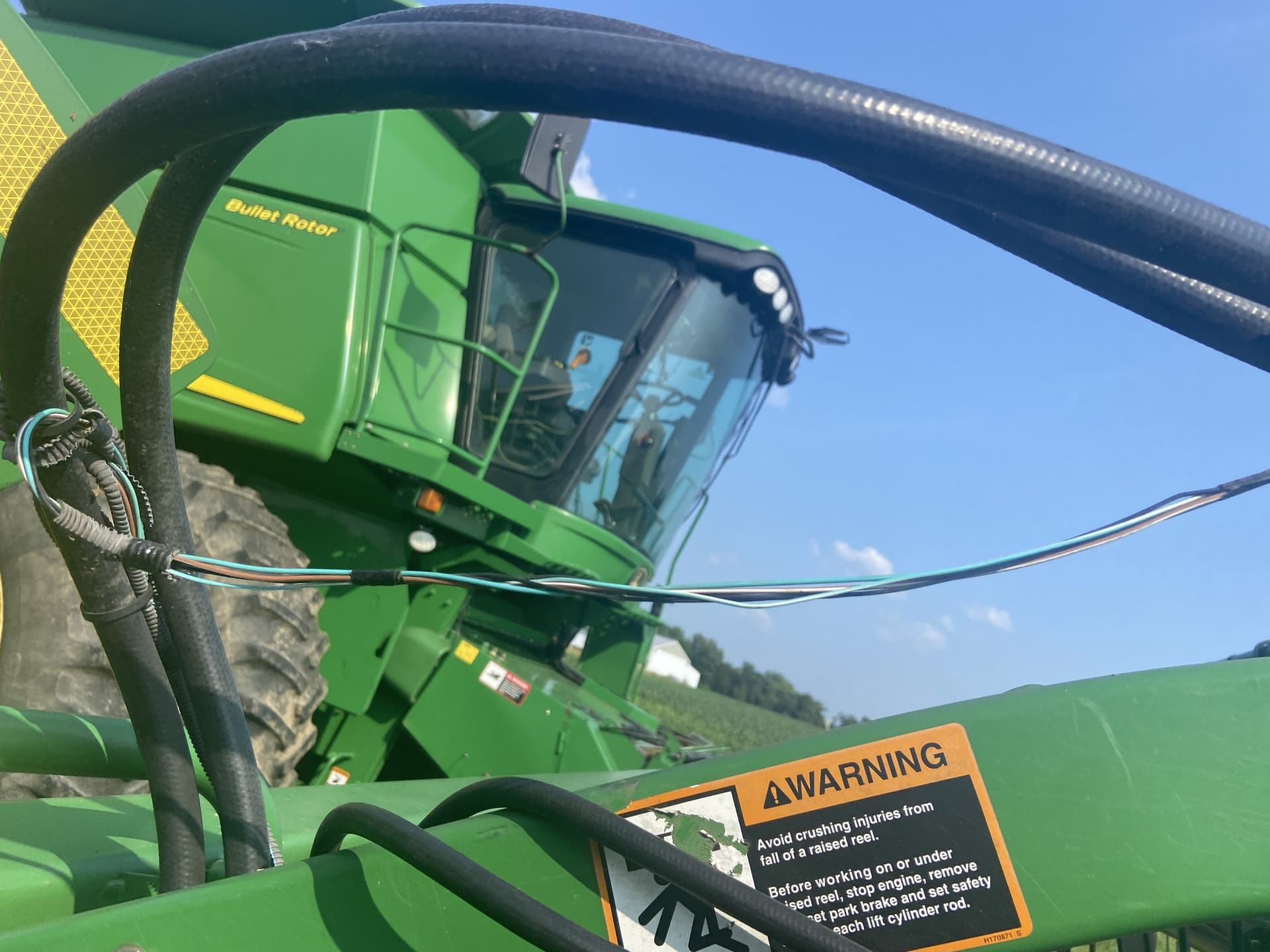 2004 John Deere 630F Image