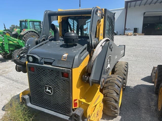 2022 John Deere 324G Image