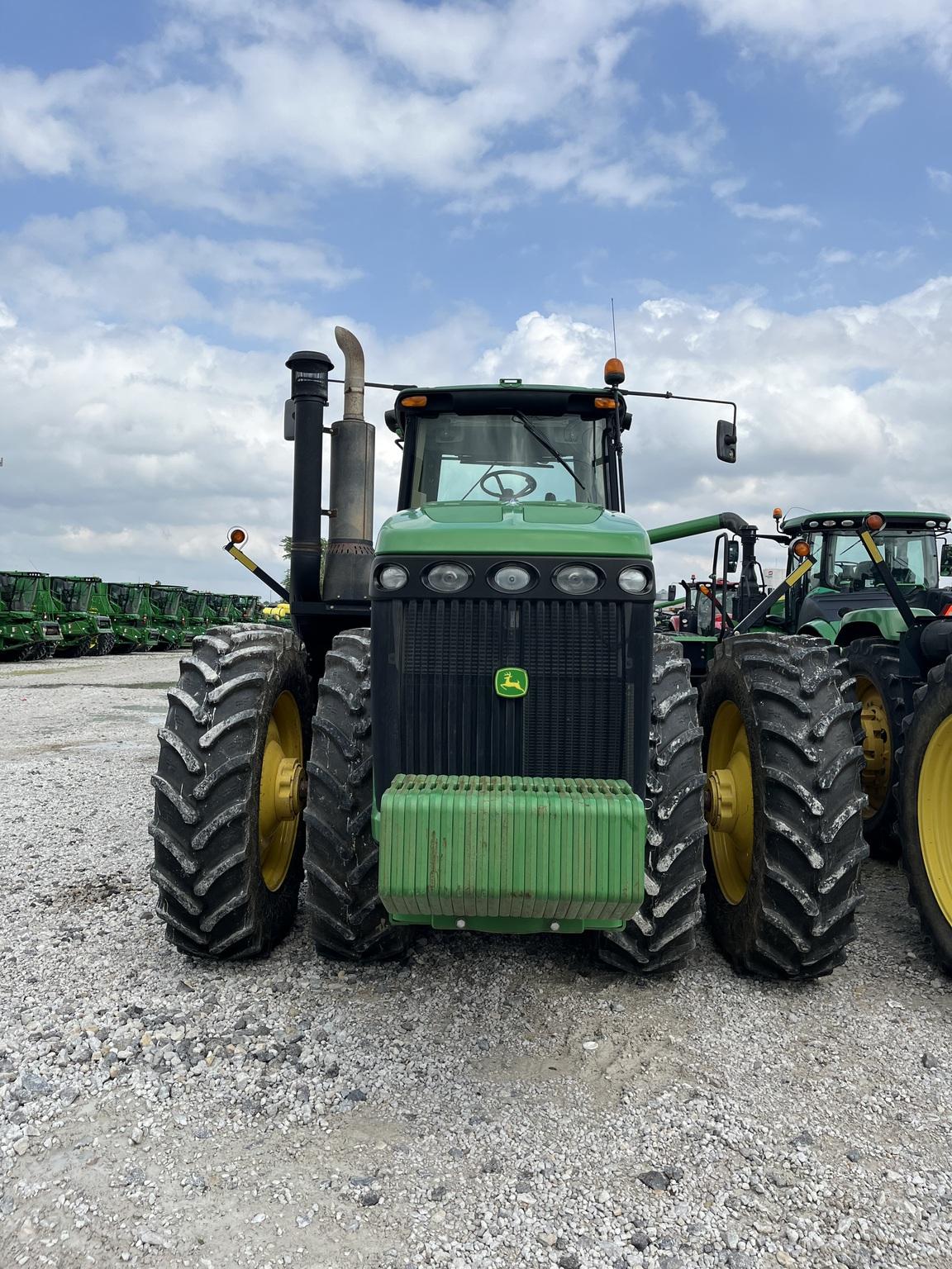 2011 John Deere 9330