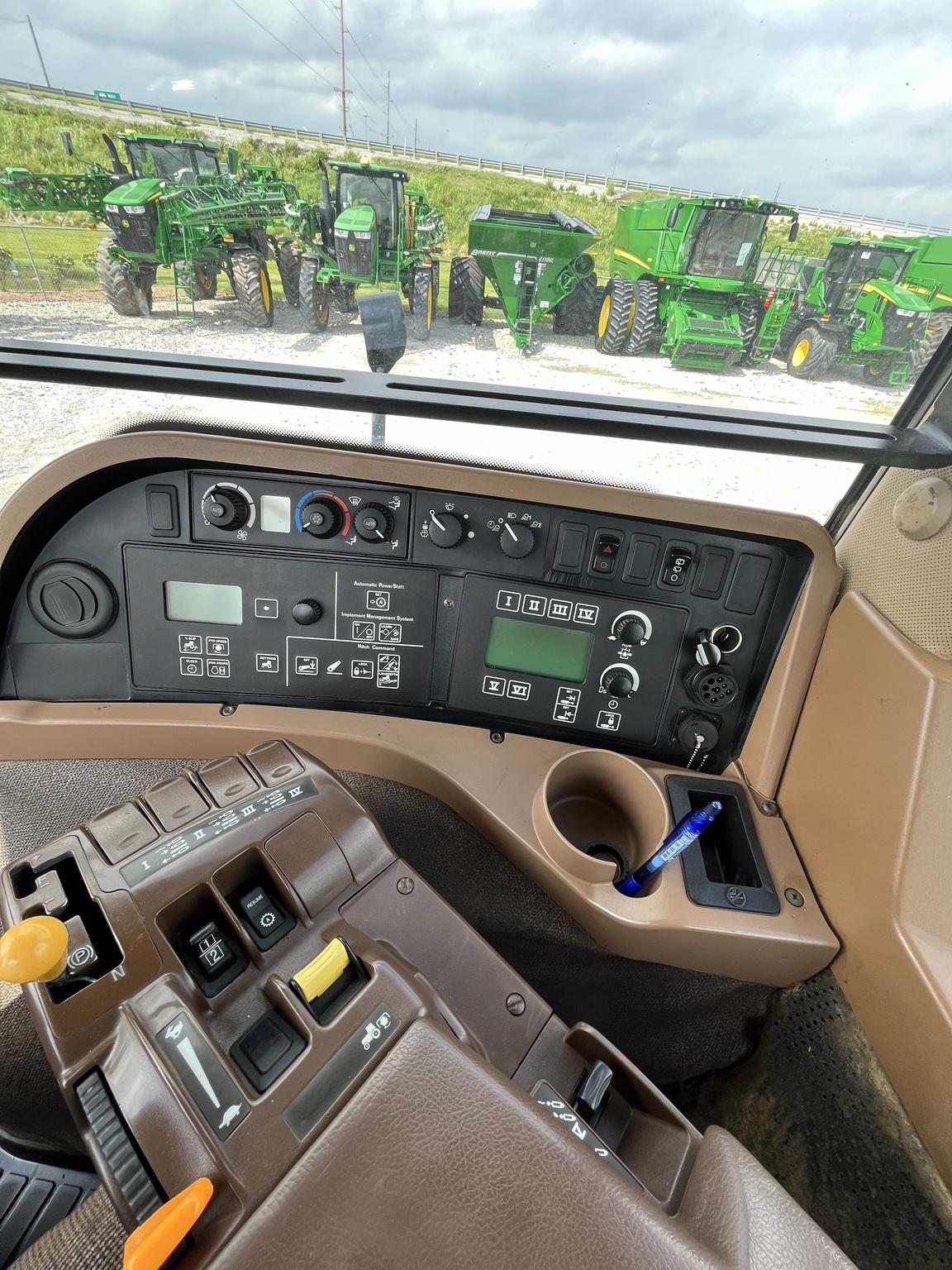 2011 John Deere 9330