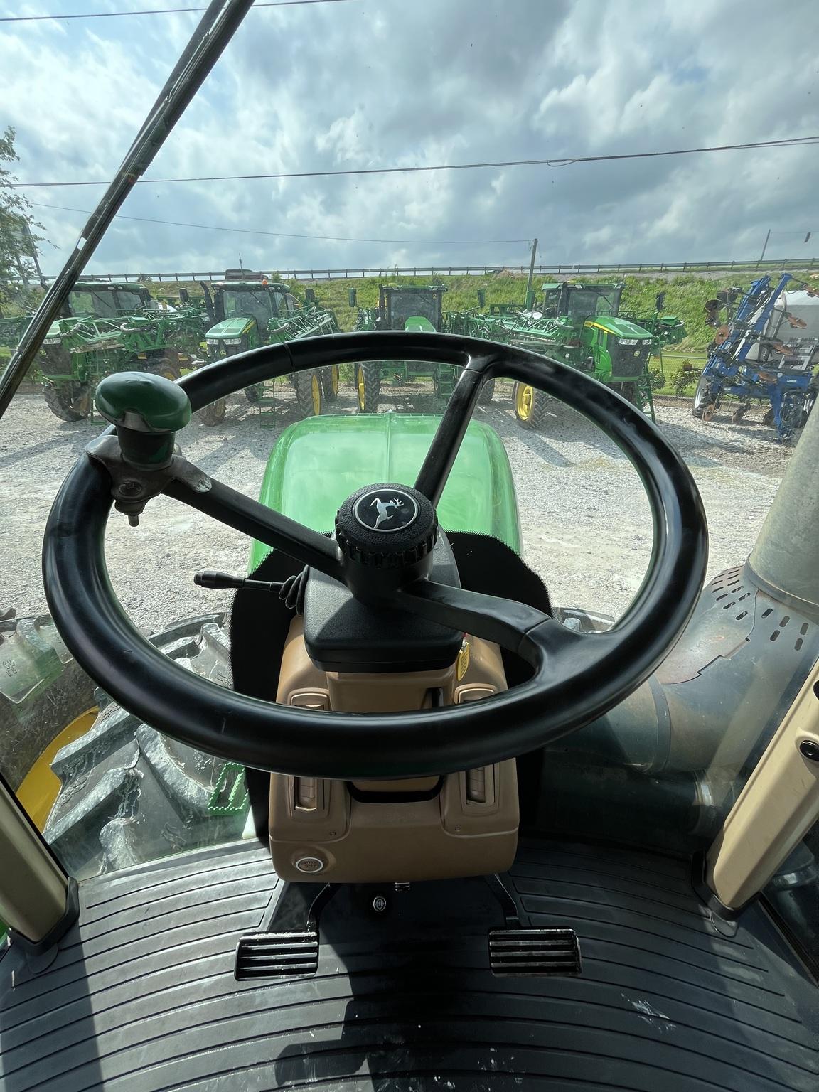 2011 John Deere 9330