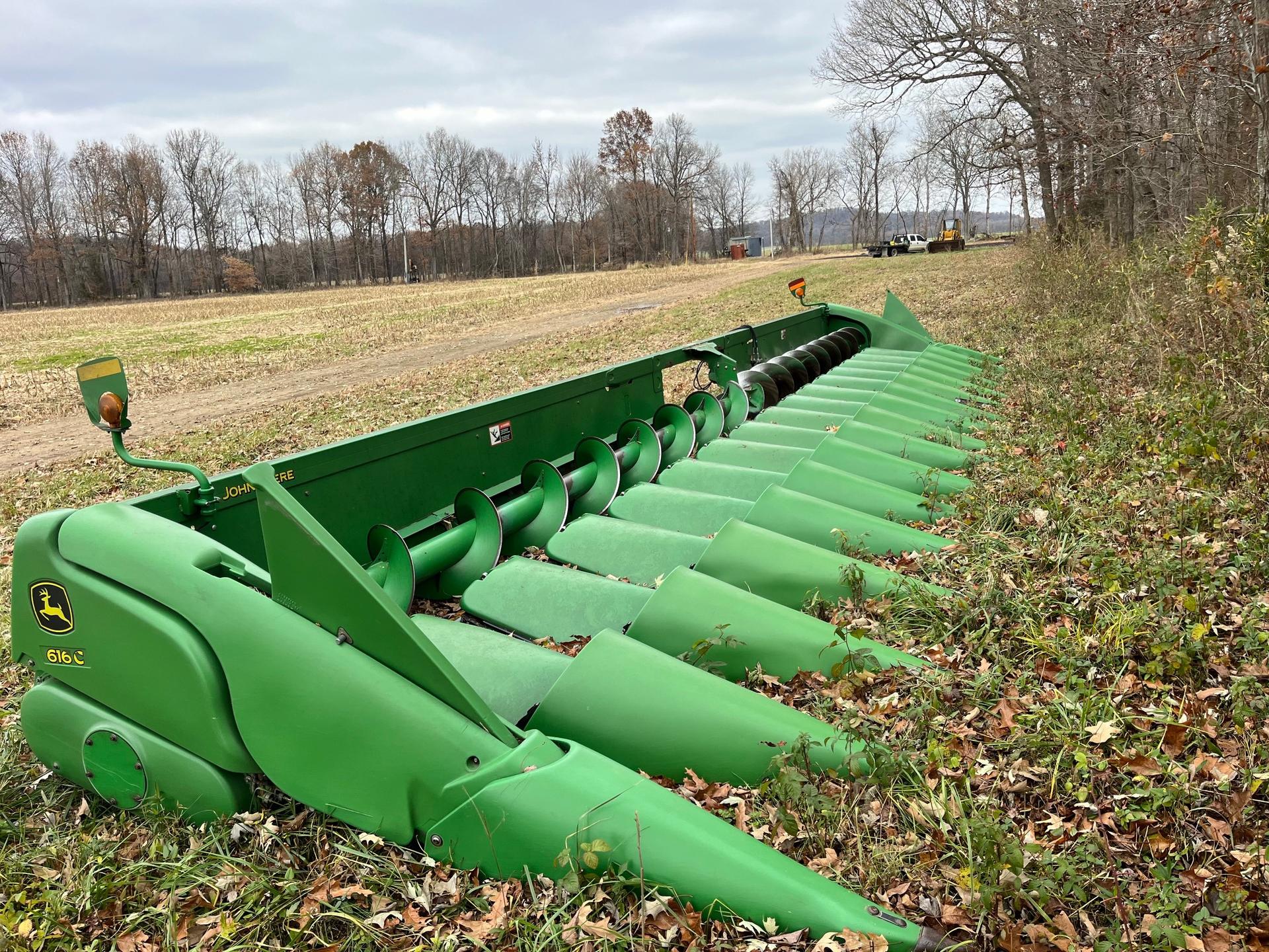 2012 John Deere 616C