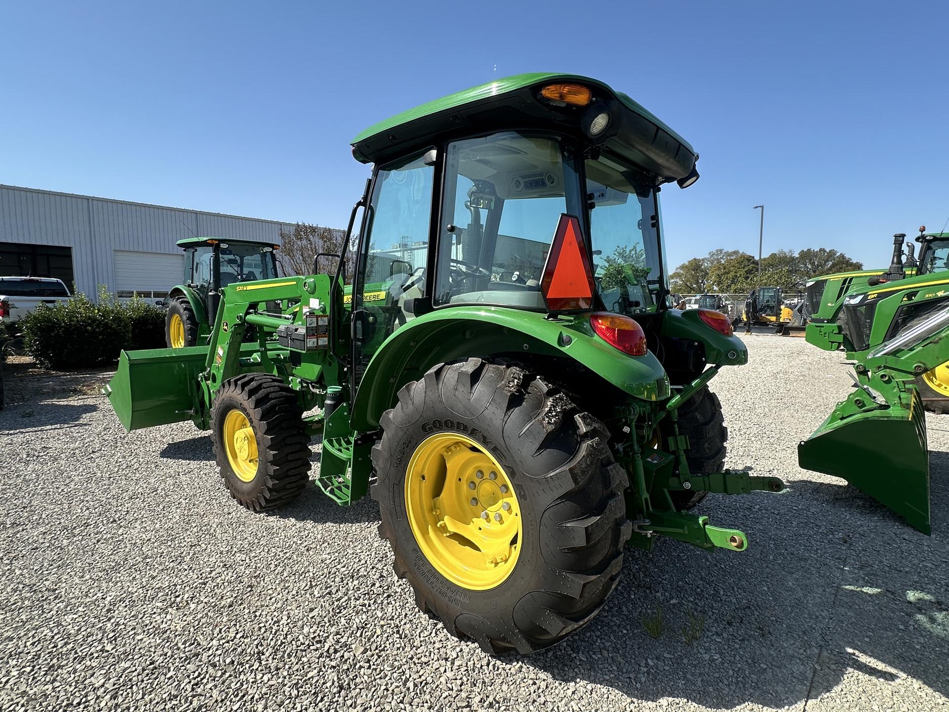 2022 John Deere 5075E