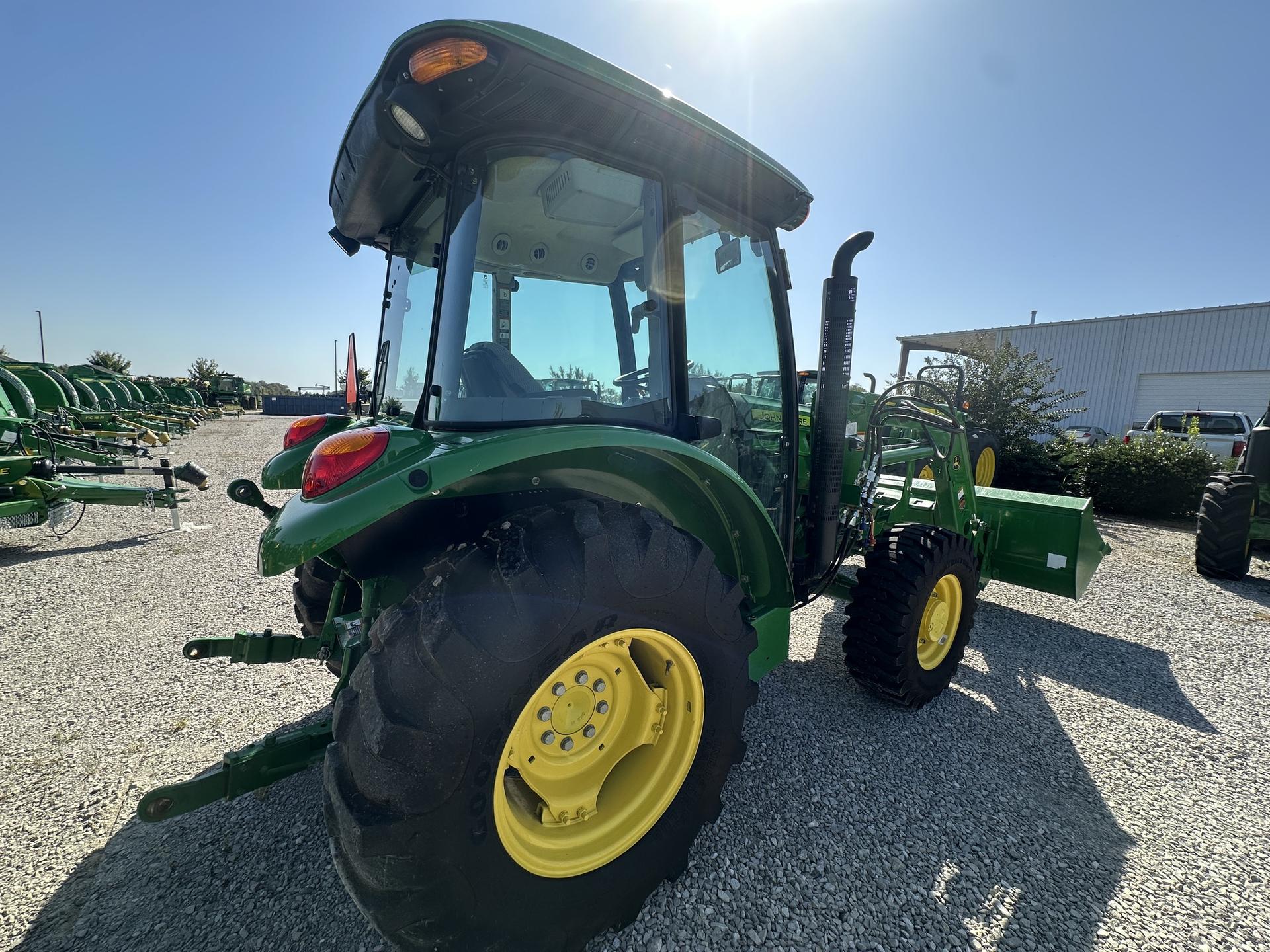 2022 John Deere 5075E