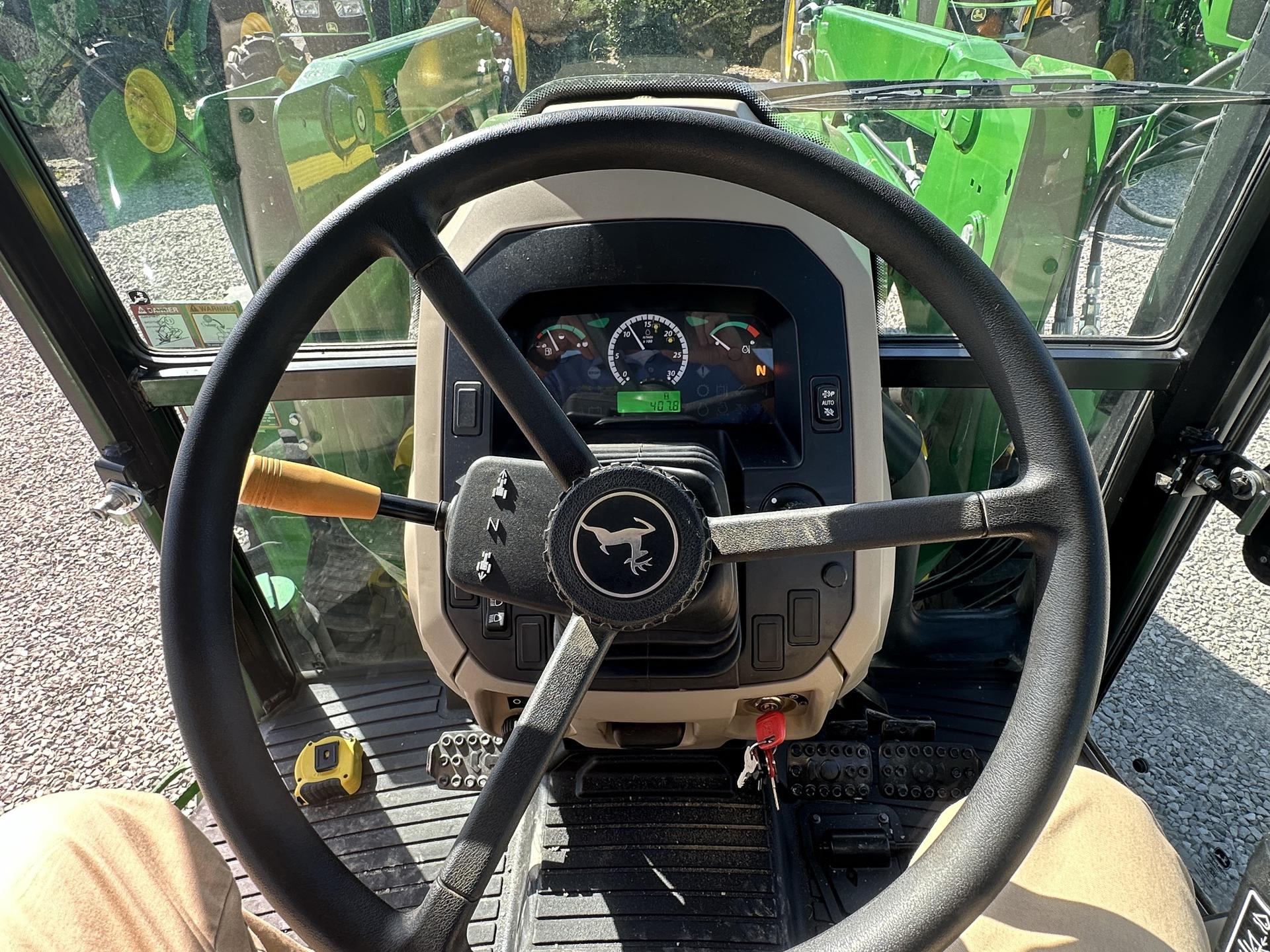 2022 John Deere 5075E