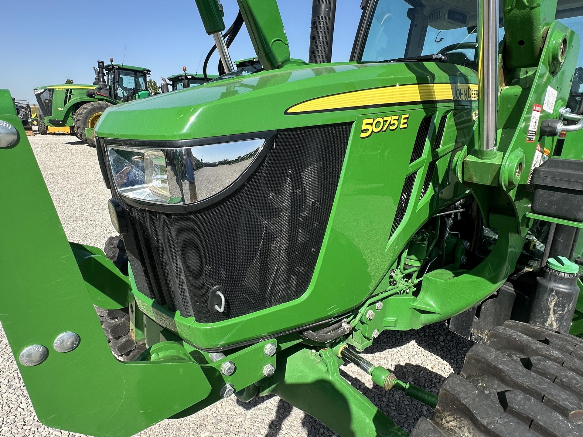 2022 John Deere 5075E