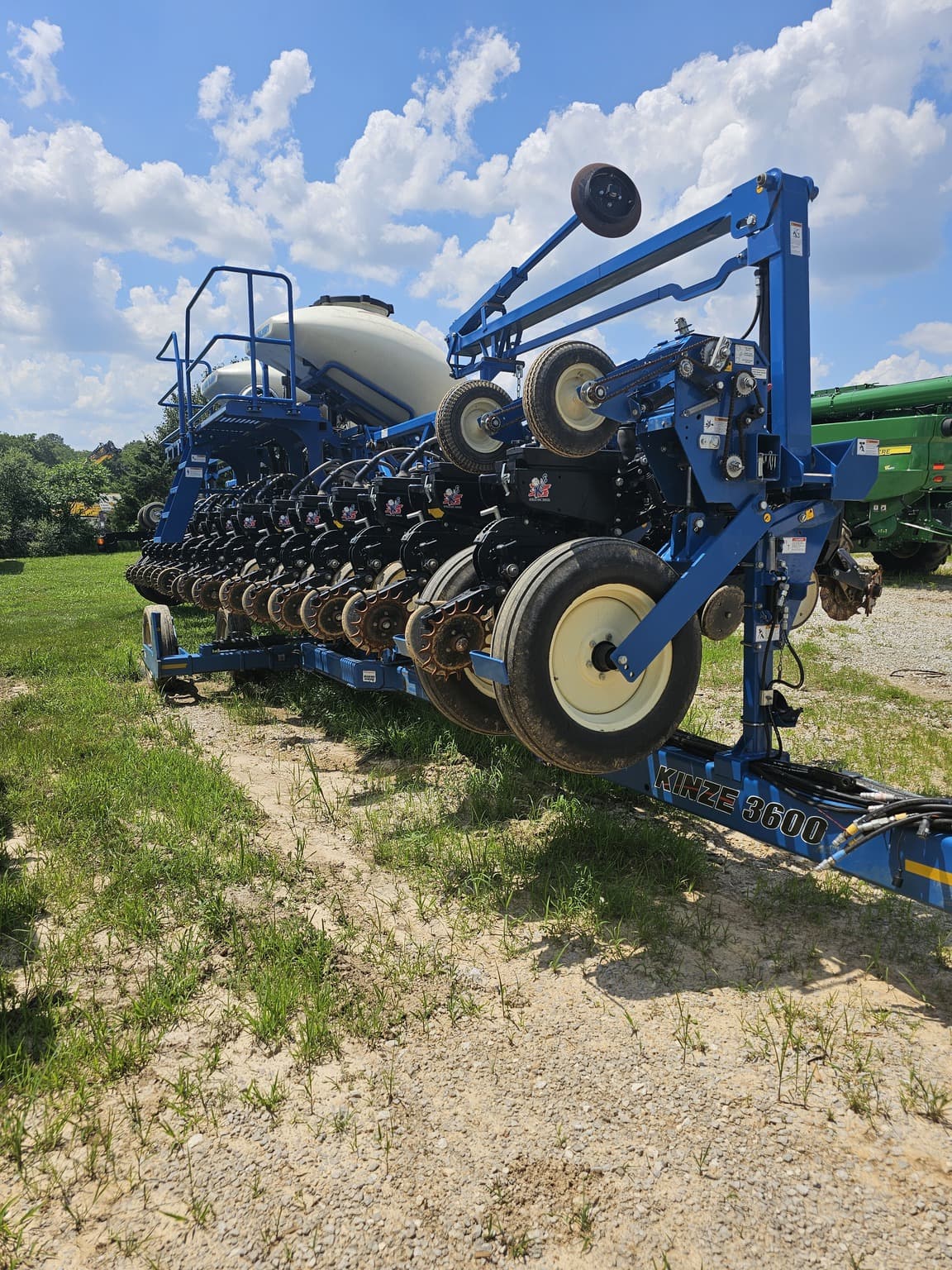 2017 Kinze 3600 Image