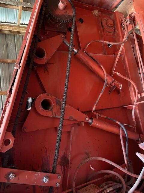 1997 Hesston 565T Image