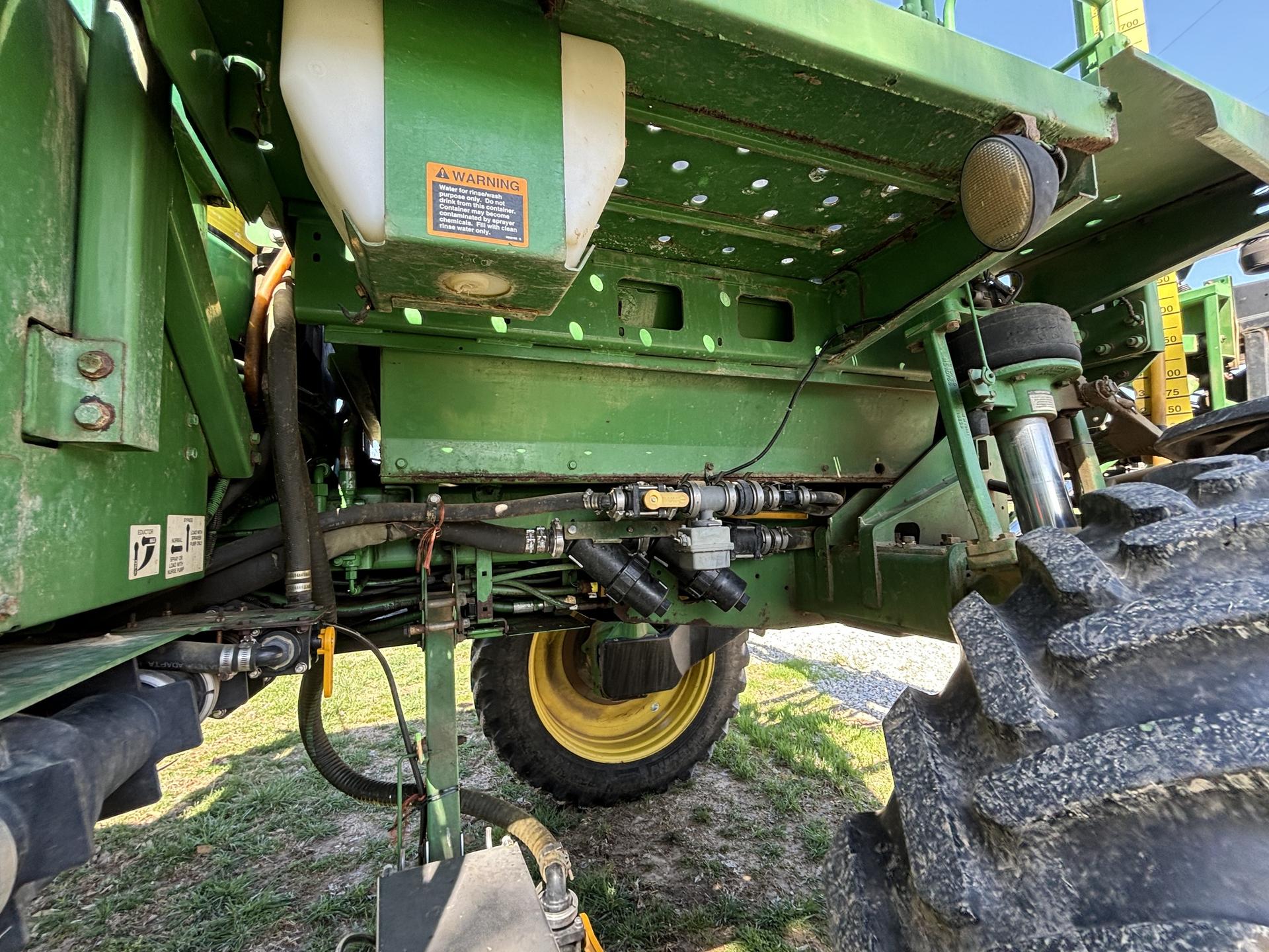 2010 John Deere 4730 Image