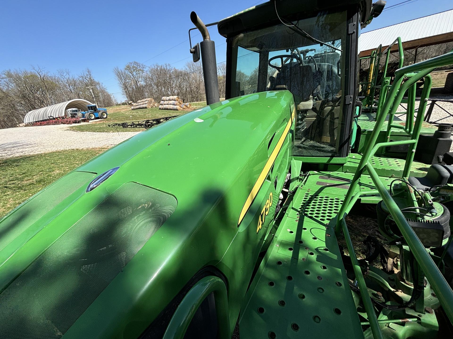 2010 John Deere 4730 Image