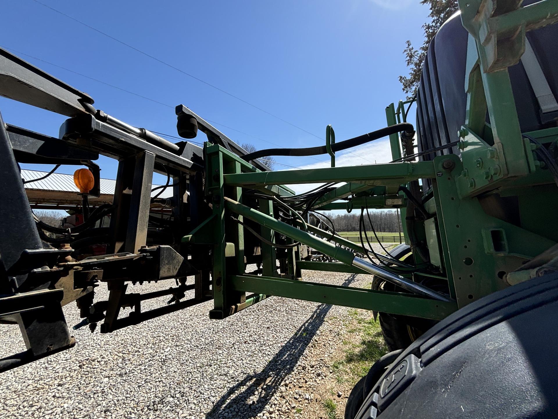2010 John Deere 4730 Image