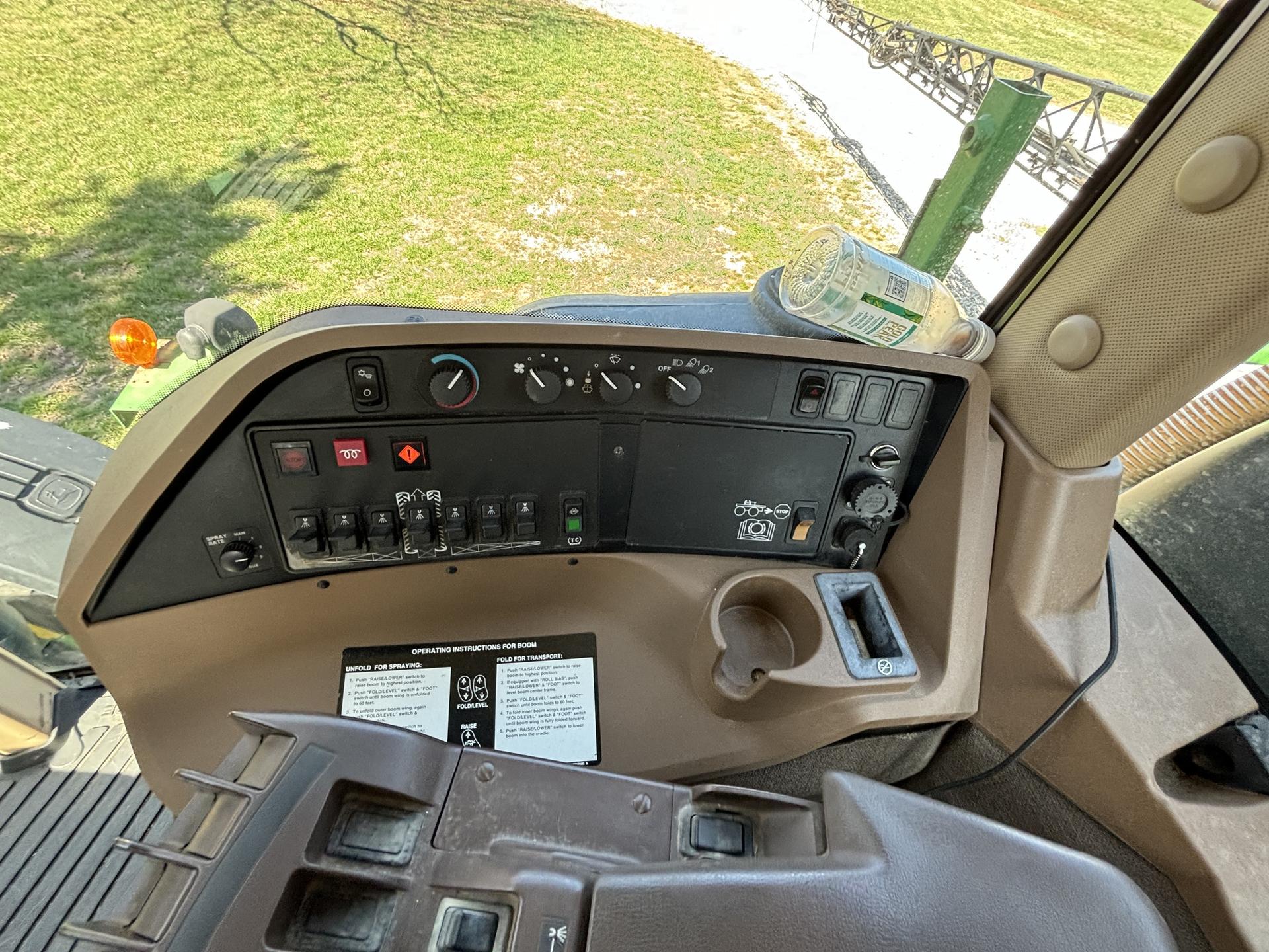 2010 John Deere 4730 Image